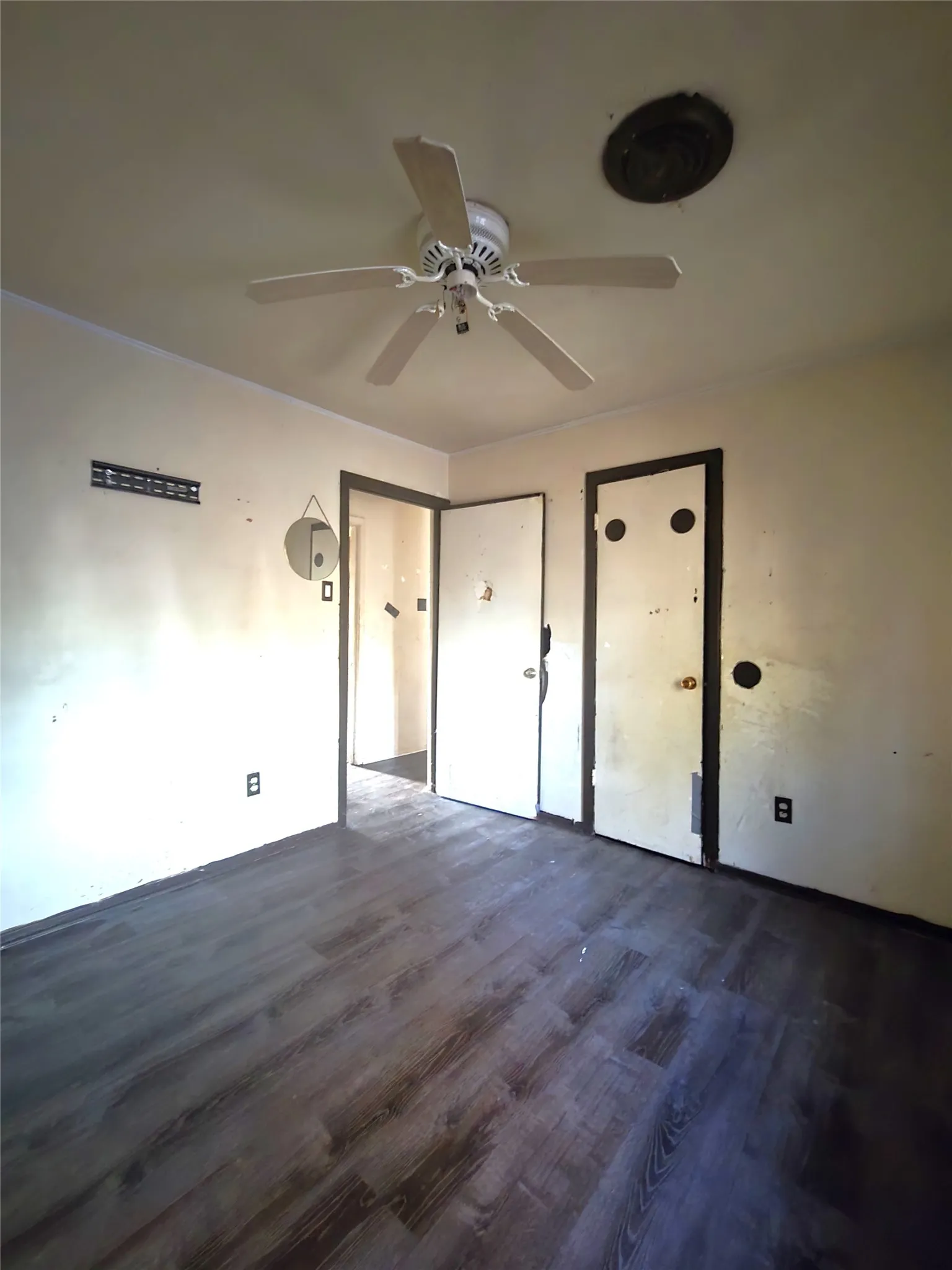 Single Family Residence For Sale in Dallas County , 7309 Broken Tree Trail, Dallas, Texas 75232, 4 Bedroom, 3 Bathroom, Garage spaces, 1,772 Sqft, built in 1962, mls#21391015, Real Estate Agent in Dallas, Homes For Sale in Dallas county, Homes For Sale in Dallas, Realtor in Dallas Texas, Real Estate Brokerage Independent Realty Texas, Luminita Cordes Realtor