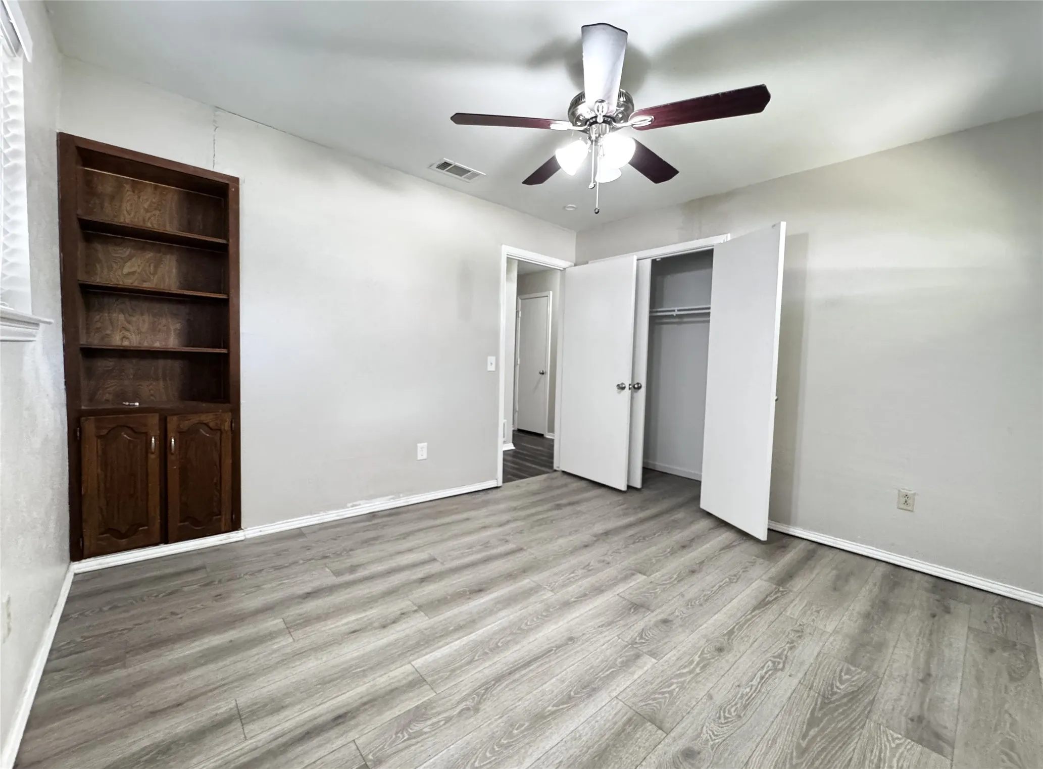 Single Family Residence For Sale in Collin County , 2616 Teakwood Lane, Plano, Texas 75075, 4 Bedroom, 3 Bathroom, 2 Garage spaces, 2,282 Sqft, built in 1974, mls#21391018, Real Estate Agent in Plano, Homes For Sale in Collin county, Homes For Sale in Plano, Realtor in Plano Texas, Real Estate Brokerage Independent Realty Texas, Luminita Cordes Realtor
