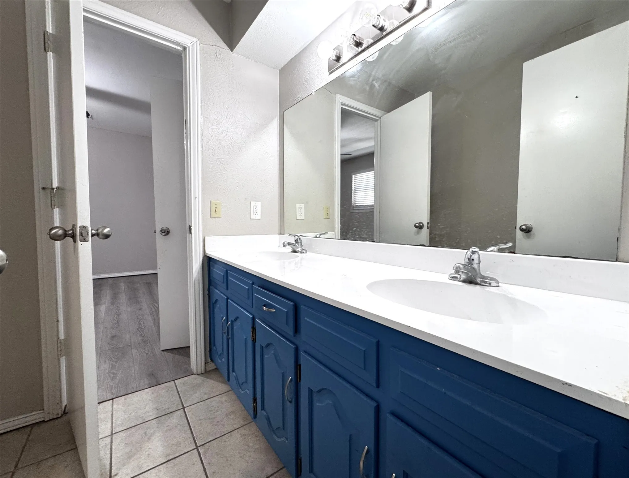Single Family Residence For Sale in Collin County , 2616 Teakwood Lane, Plano, Texas 75075, 4 Bedroom, 3 Bathroom, 2 Garage spaces, 2,282 Sqft, built in 1974, mls#21391018, Real Estate Agent in Plano, Homes For Sale in Collin county, Homes For Sale in Plano, Realtor in Plano Texas, Real Estate Brokerage Independent Realty Texas, Luminita Cordes Realtor