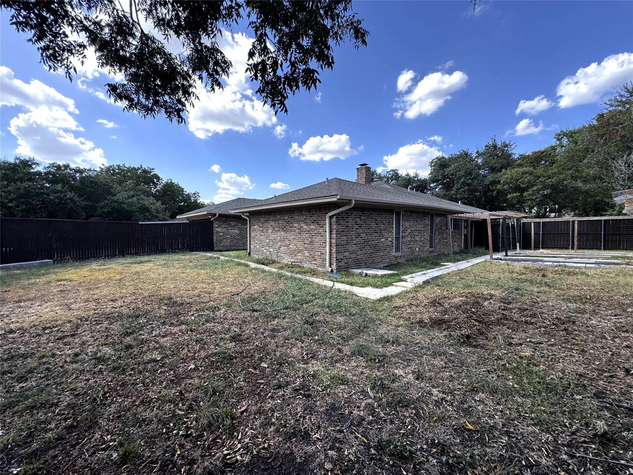 Single Family Residence For Sale in Collin County , 2616 Teakwood Lane, Plano, Texas 75075, 4 Bedroom, 3 Bathroom, 2 Garage spaces, 2,282 Sqft, built in 1974, mls#21391018, Real Estate Agent in Plano, Homes For Sale in Collin county, Homes For Sale in Plano, Realtor in Plano Texas, Real Estate Brokerage Independent Realty Texas, Luminita Cordes Realtor