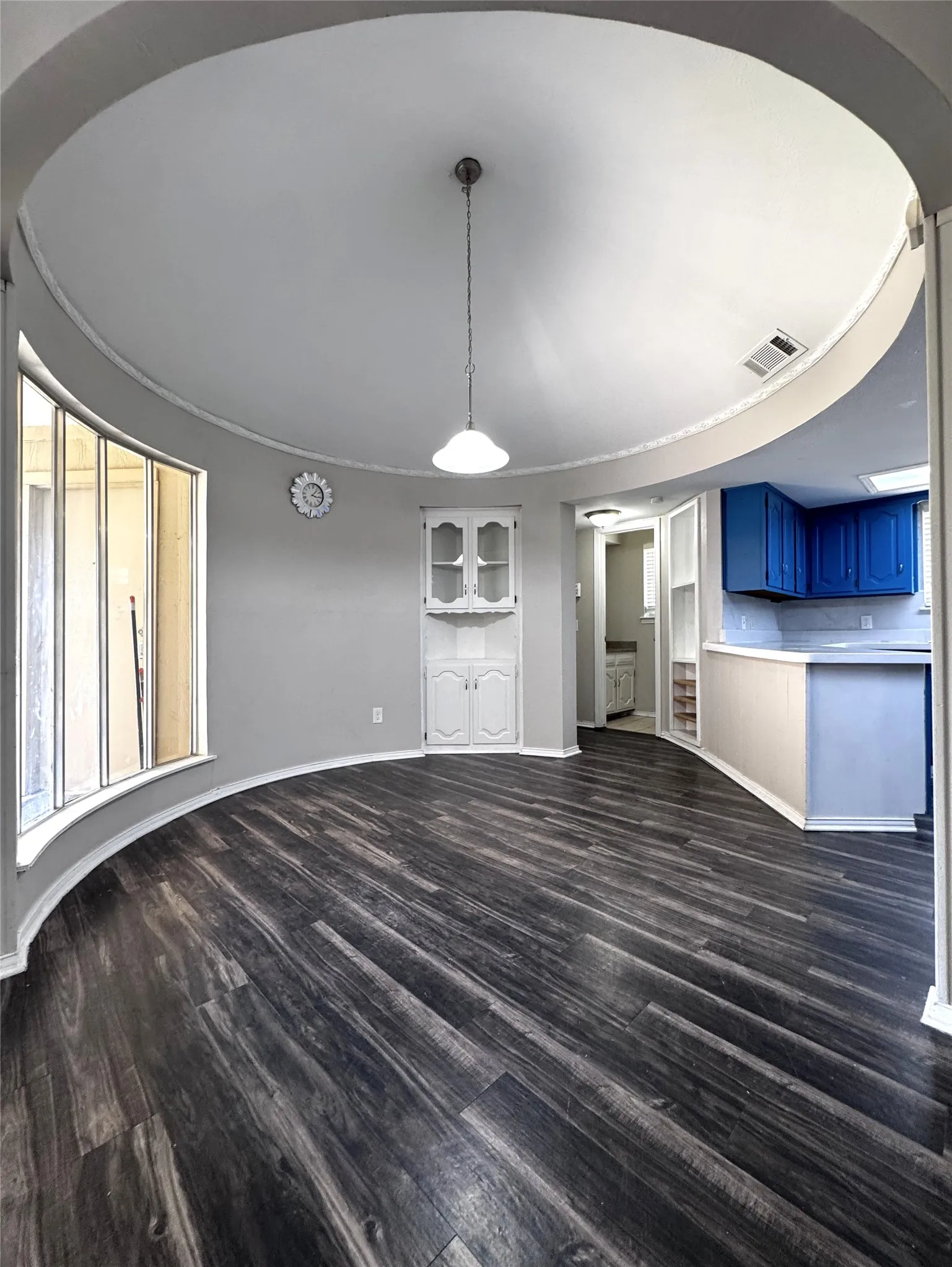 Single Family Residence For Sale in Collin County , 2616 Teakwood Lane, Plano, Texas 75075, 4 Bedroom, 3 Bathroom, 2 Garage spaces, 2,282 Sqft, built in 1974, mls#21391018, Real Estate Agent in Plano, Homes For Sale in Collin county, Homes For Sale in Plano, Realtor in Plano Texas, Real Estate Brokerage Independent Realty Texas, Luminita Cordes Realtor