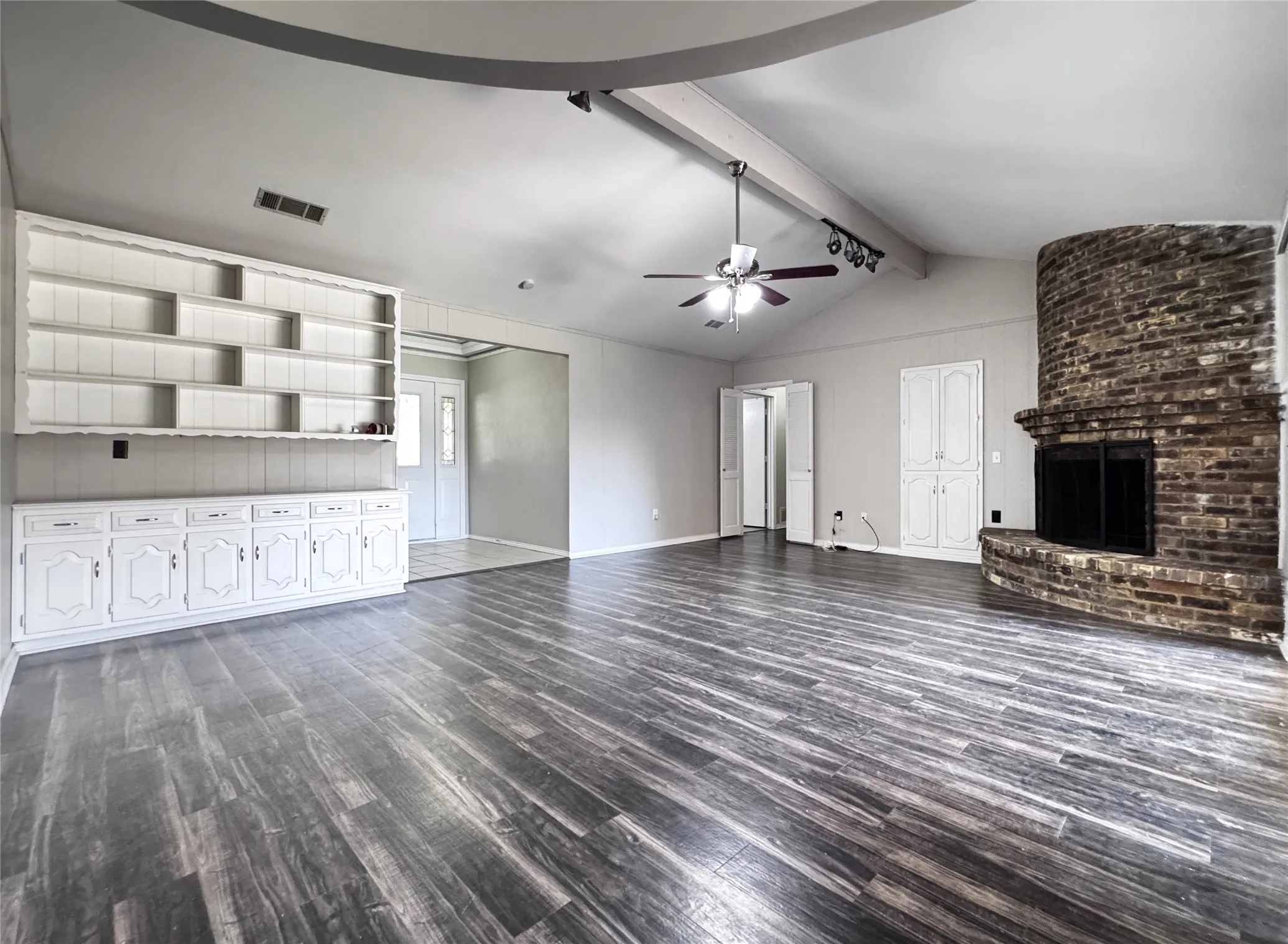 Single Family Residence For Sale in Collin County , 2616 Teakwood Lane, Plano, Texas 75075, 4 Bedroom, 3 Bathroom, 2 Garage spaces, 2,282 Sqft, built in 1974, mls#21391018, Real Estate Agent in Plano, Homes For Sale in Collin county, Homes For Sale in Plano, Realtor in Plano Texas, Real Estate Brokerage Independent Realty Texas, Luminita Cordes Realtor