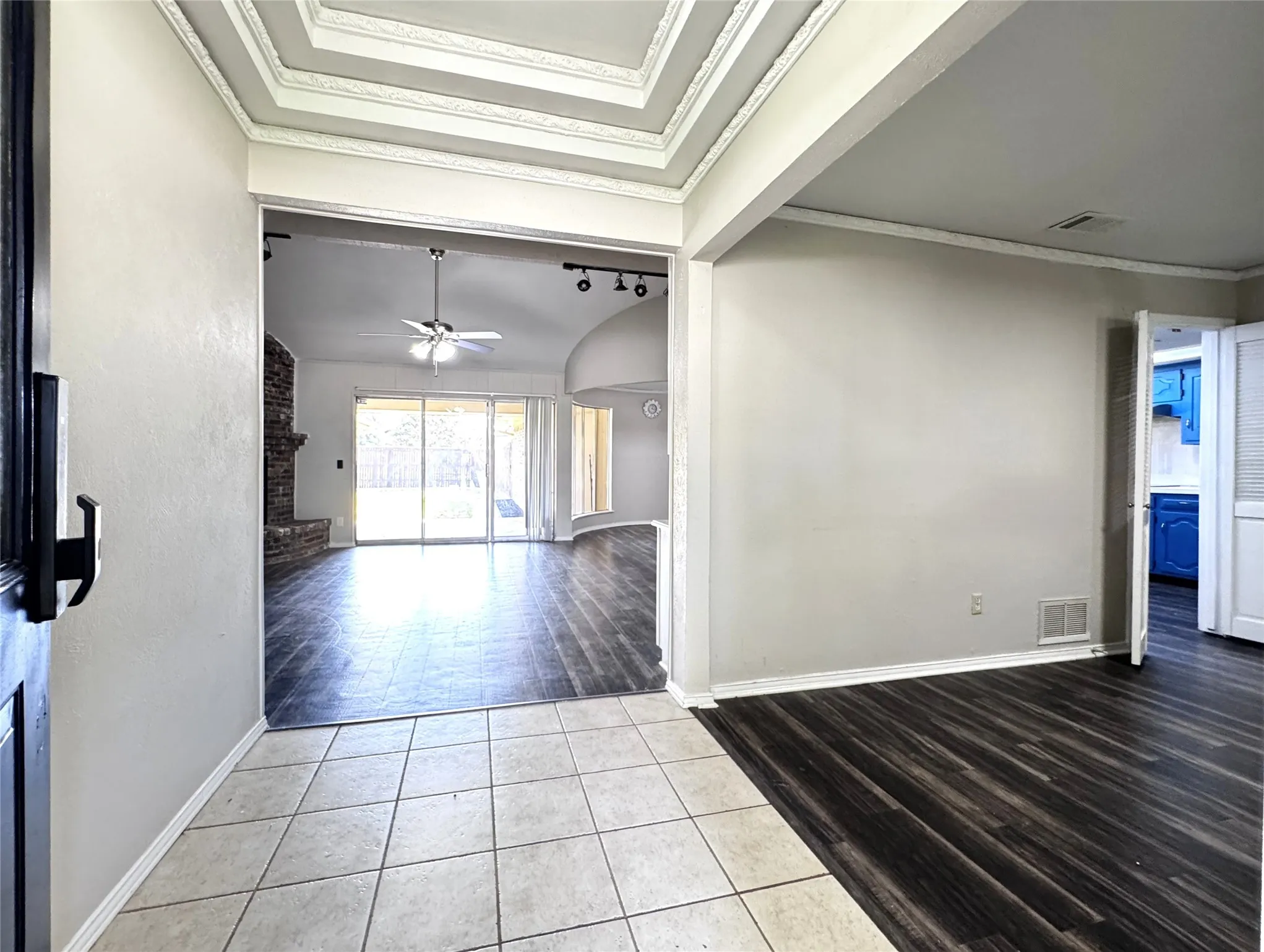 Single Family Residence For Sale in Collin County , 2616 Teakwood Lane, Plano, Texas 75075, 4 Bedroom, 3 Bathroom, 2 Garage spaces, 2,282 Sqft, built in 1974, mls#21391018, Real Estate Agent in Plano, Homes For Sale in Collin county, Homes For Sale in Plano, Realtor in Plano Texas, Real Estate Brokerage Independent Realty Texas, Luminita Cordes Realtor