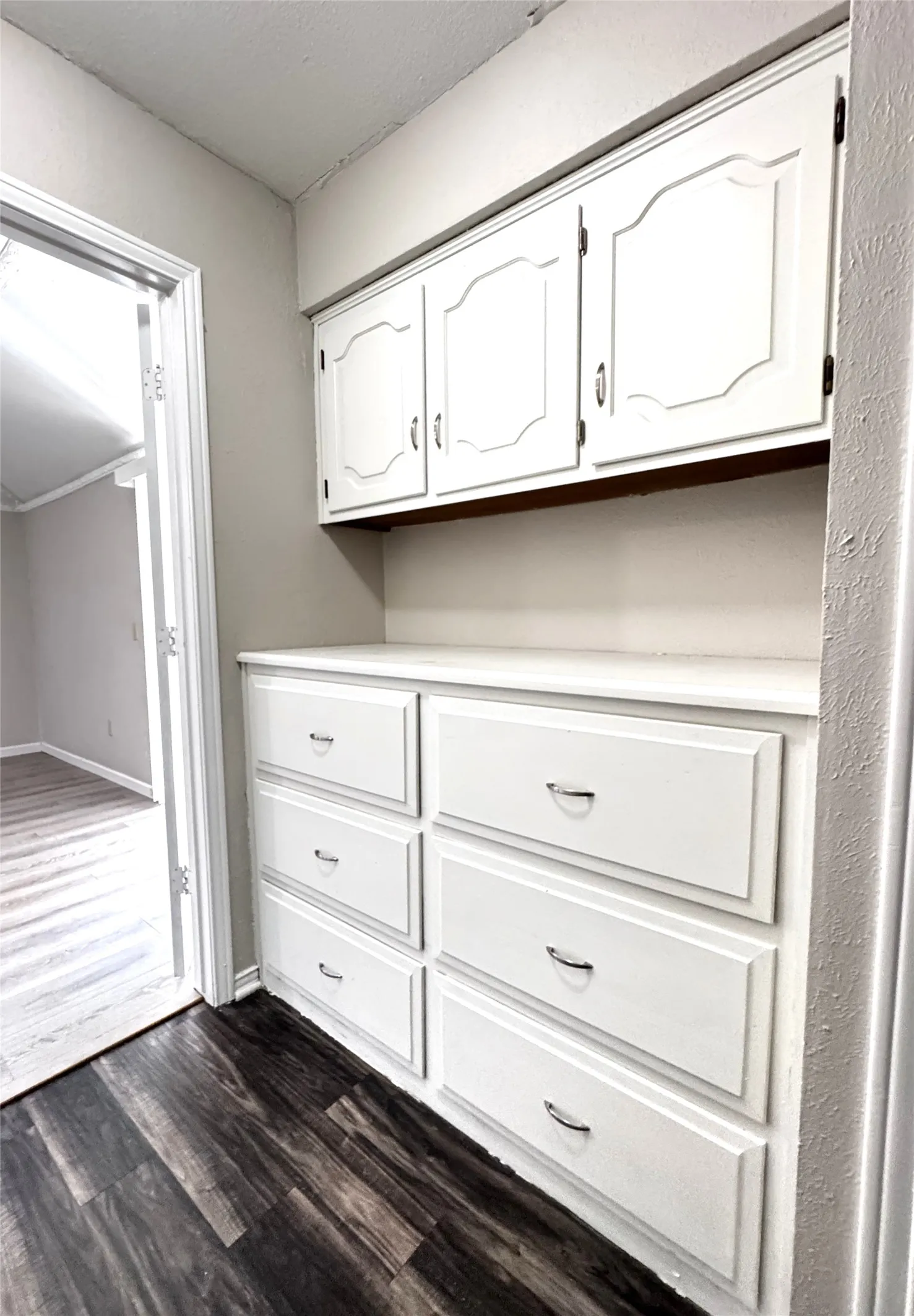 Single Family Residence For Sale in Collin County , 2616 Teakwood Lane, Plano, Texas 75075, 4 Bedroom, 3 Bathroom, 2 Garage spaces, 2,282 Sqft, built in 1974, mls#21391018, Real Estate Agent in Plano, Homes For Sale in Collin county, Homes For Sale in Plano, Realtor in Plano Texas, Real Estate Brokerage Independent Realty Texas, Luminita Cordes Realtor