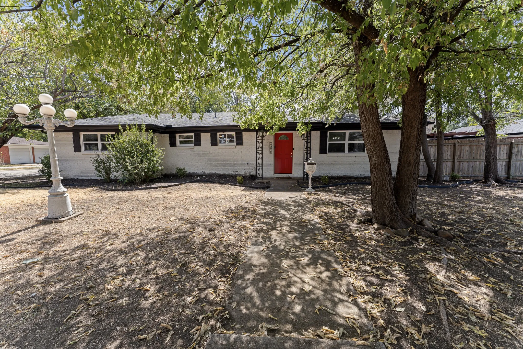 Single Family Residence For Sale in Tarrant County , 4928 Ira Street, Haltom City, Texas 76117, 3 Bedroom, 2 Bathroom, Garage spaces, 1,725 Sqft, built in 1957, mls#21390076, Real Estate Agent in Haltom City, Homes For Sale in Tarrant county, Homes For Sale in Haltom City, Realtor in Haltom City Texas, Real Estate Brokerage Independent Realty Texas, Luminita Cordes Realtor