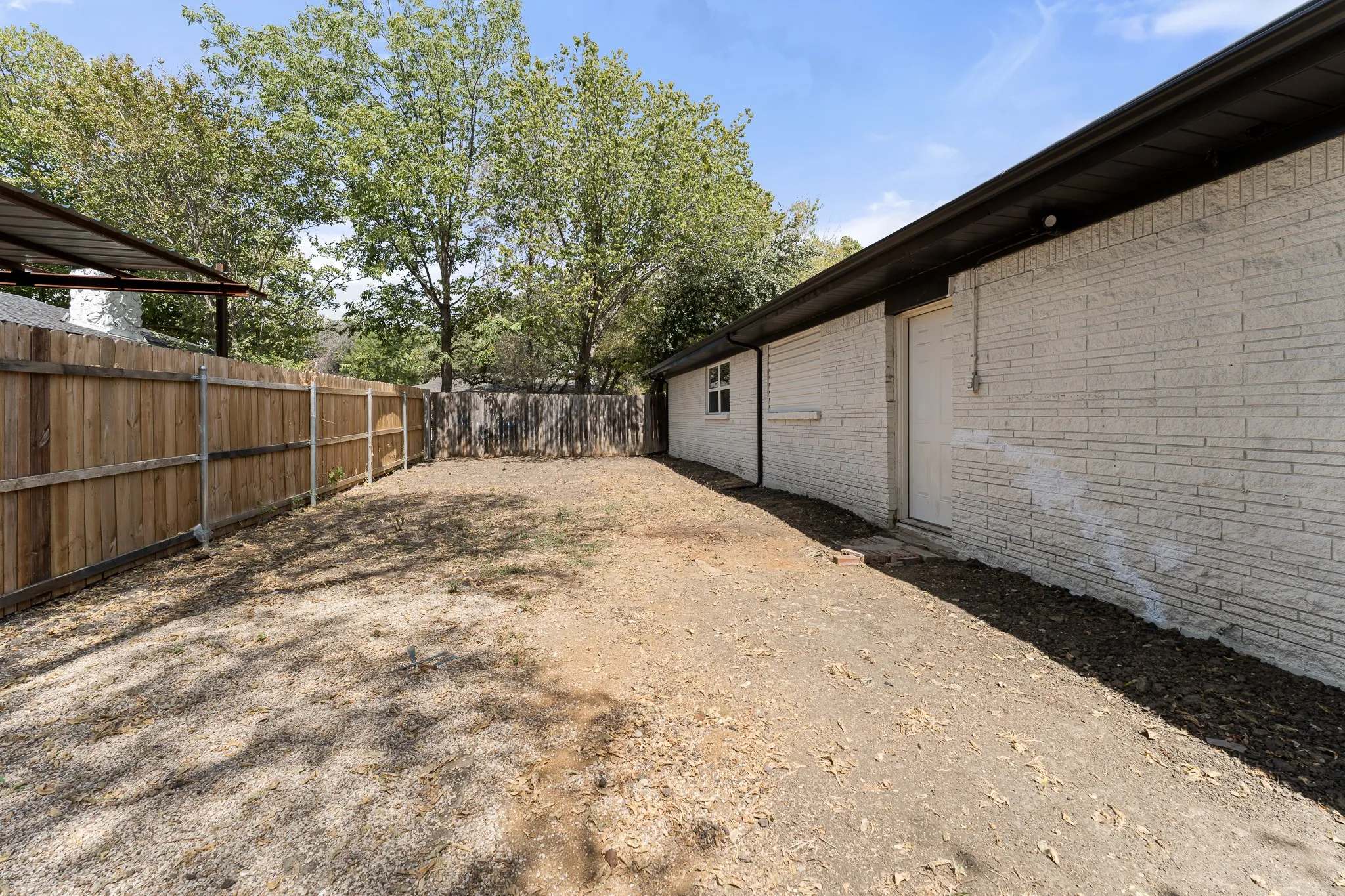 Single Family Residence For Sale in Tarrant County , 4928 Ira Street, Haltom City, Texas 76117, 3 Bedroom, 2 Bathroom, Garage spaces, 1,725 Sqft, built in 1957, mls#21390076, Real Estate Agent in Haltom City, Homes For Sale in Tarrant county, Homes For Sale in Haltom City, Realtor in Haltom City Texas, Real Estate Brokerage Independent Realty Texas, Luminita Cordes Realtor
