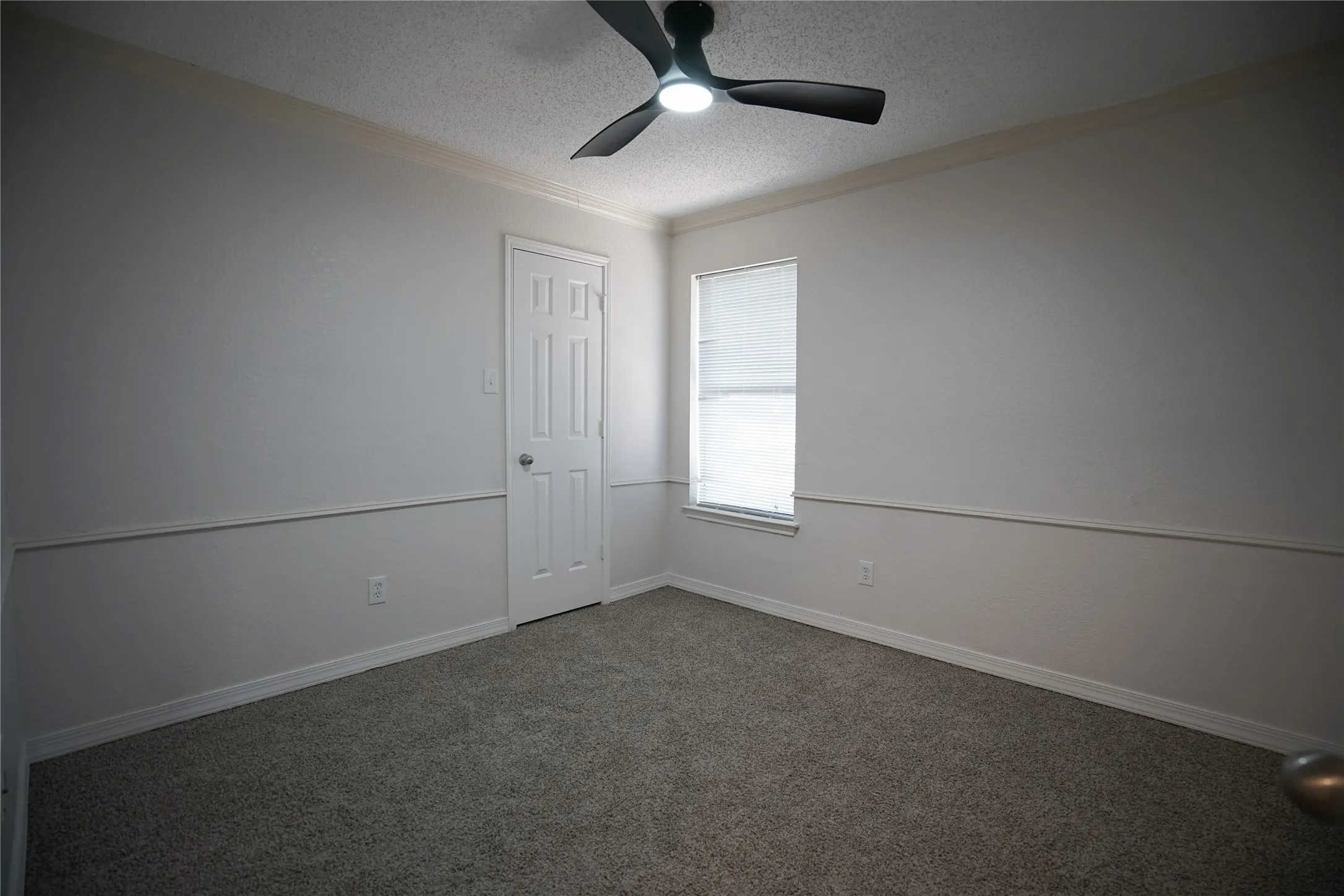 Single Family Residence For Sale in Denton County , 3007 Pacifica Street, Carrollton, Texas 75007, 2 Bedroom, 2 Bathroom, 2 Garage spaces, 1,720 Sqft, built in 1986, mls#21391019, Real Estate Agent in Carrollton, Homes For Sale in Denton county, Homes For Sale in Carrollton, Realtor in Carrollton Texas, Real Estate Brokerage Independent Realty Texas, Luminita Cordes Realtor