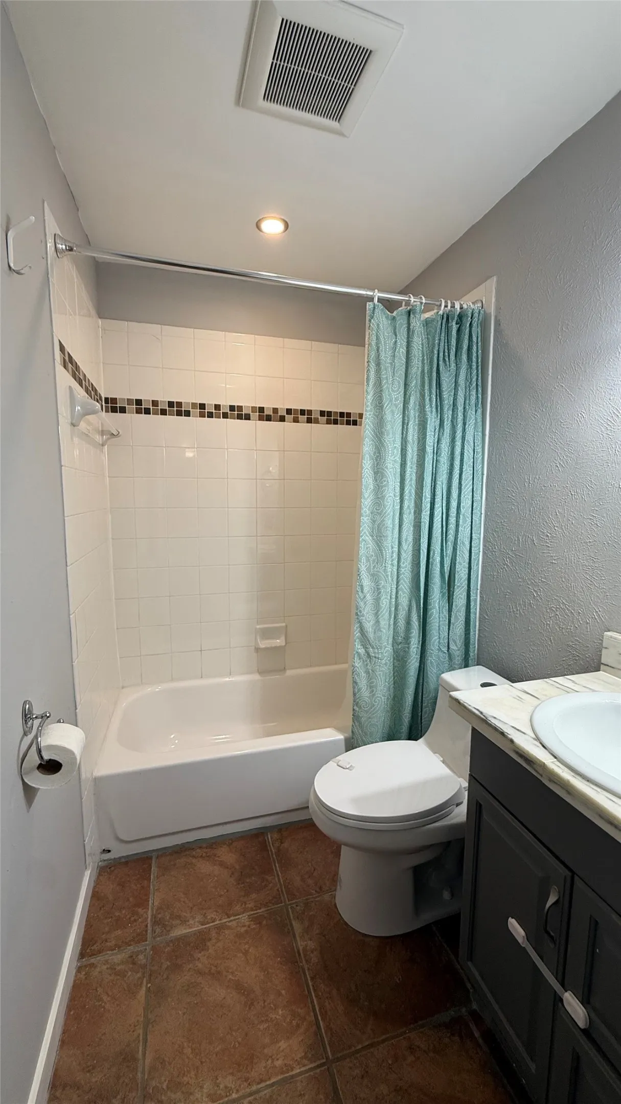 Single Family Residence For Rent in Dallas County , 5537 Jester Drive, Garland, Texas 75044, 3 Bedroom, 2 Bathroom, 2 Garage spaces, 1,334 Sqft, built in 1977, mls#21390924, Real Estate Agent in Garland, Homes For Rent in Dallas county, Homes For Rent in Garland, Realtor in Garland Texas, Real Estate Brokerage Independent Realty Texas, Luminita Cordes Realtor