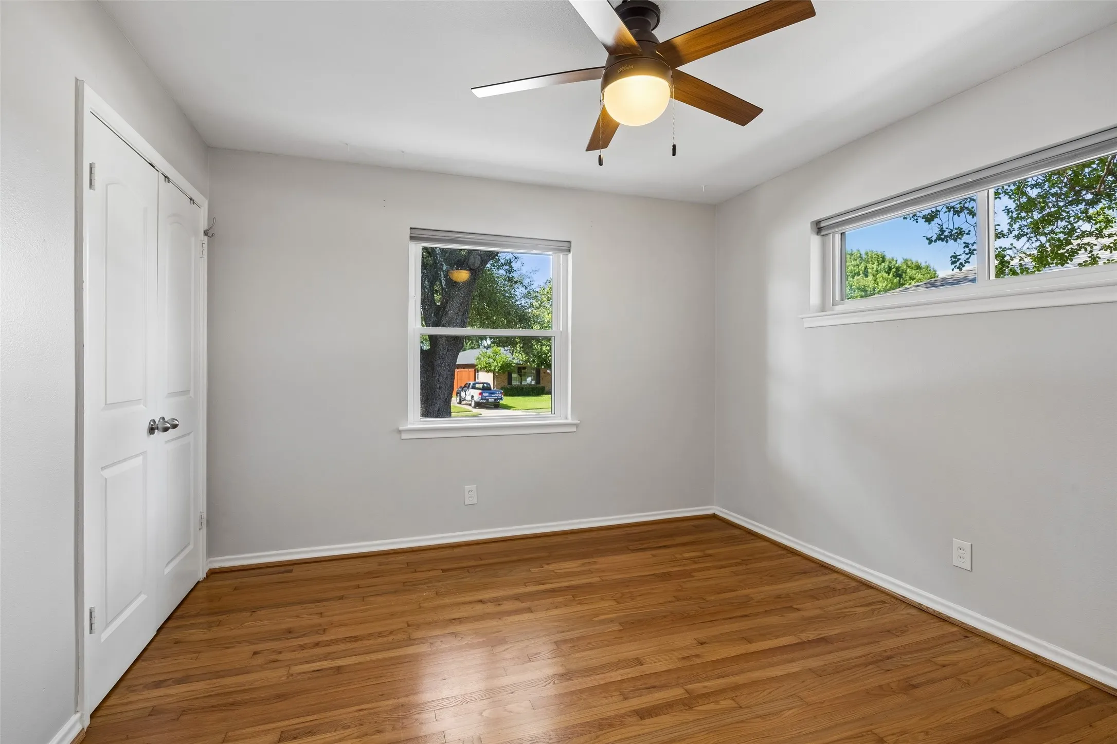 Single Family Residence For Rent in Dallas County , 2351 Saint Francis Avenue, Dallas, Texas 75228, 3 Bedroom, 2 Bathroom, 2 Garage spaces, 1,918 Sqft, built in 1961, mls#21391030, Real Estate Agent in Dallas, Homes For Rent in Dallas county, Homes For Rent in Dallas, Realtor in Dallas Texas, Real Estate Brokerage Independent Realty Texas, Luminita Cordes Realtor