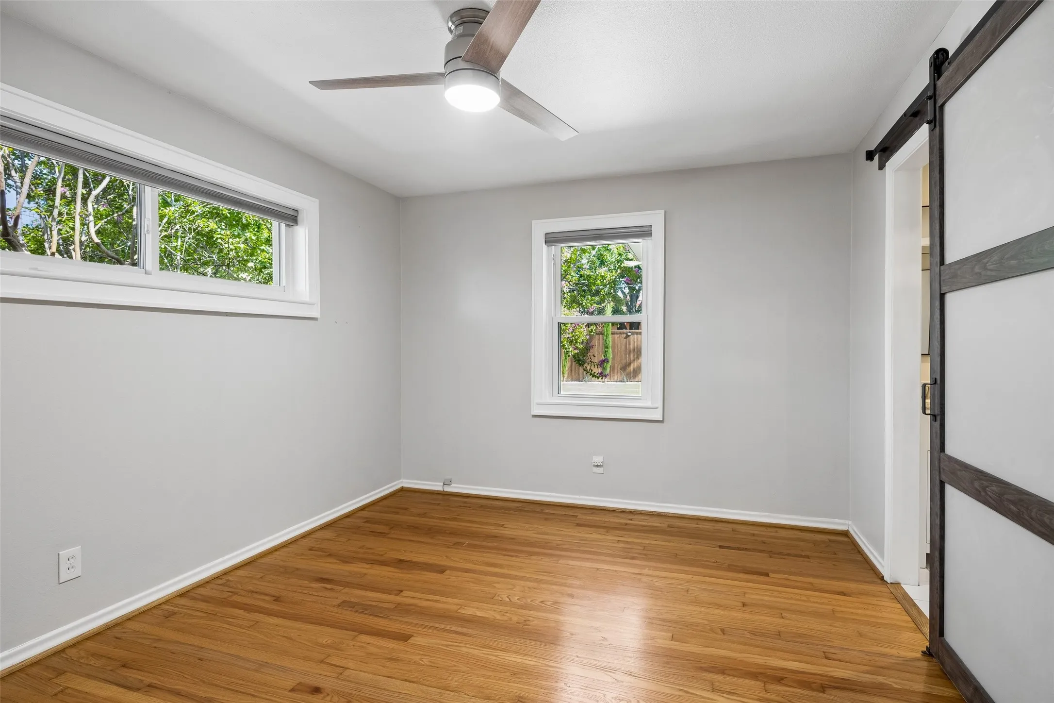 Single Family Residence For Rent in Dallas County , 2351 Saint Francis Avenue, Dallas, Texas 75228, 3 Bedroom, 2 Bathroom, 2 Garage spaces, 1,918 Sqft, built in 1961, mls#21391030, Real Estate Agent in Dallas, Homes For Rent in Dallas county, Homes For Rent in Dallas, Realtor in Dallas Texas, Real Estate Brokerage Independent Realty Texas, Luminita Cordes Realtor