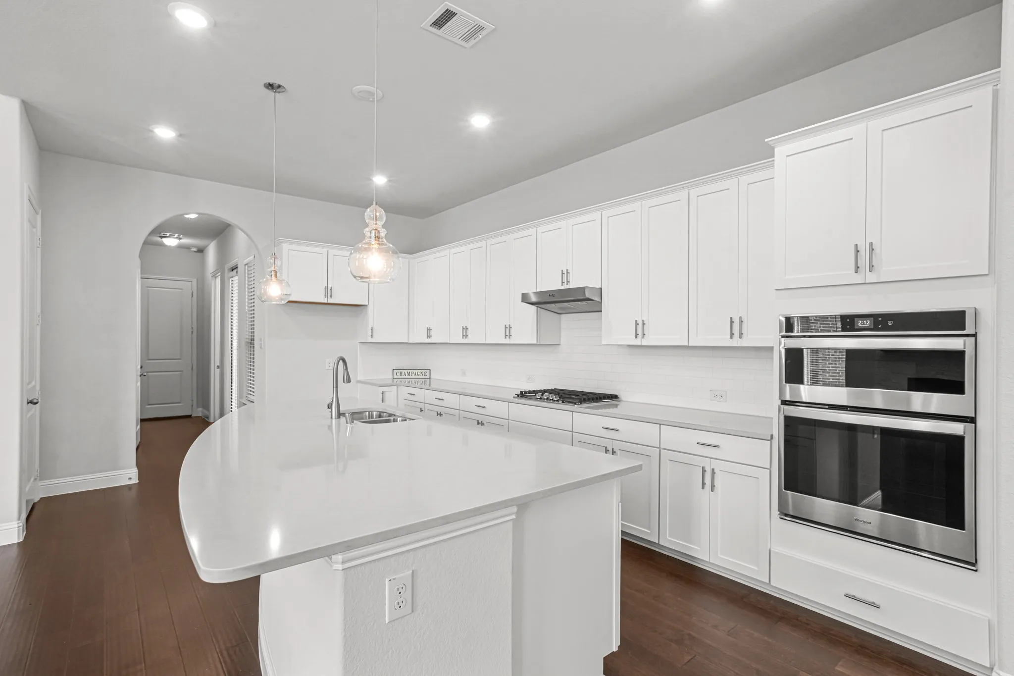 Single Family Residence For Rent in Collin County , 17848 Bottlebrush Drive, Dallas, Texas 75252, 4 Bedroom, 4 Bathroom, 2 Garage spaces, 2,512 Sqft, built in 2019, mls#21389815, Real Estate Agent in Dallas, Homes For Rent in Collin county, Homes For Rent in Dallas, Realtor in Dallas Texas, Real Estate Brokerage Independent Realty Texas, Luminita Cordes Realtor