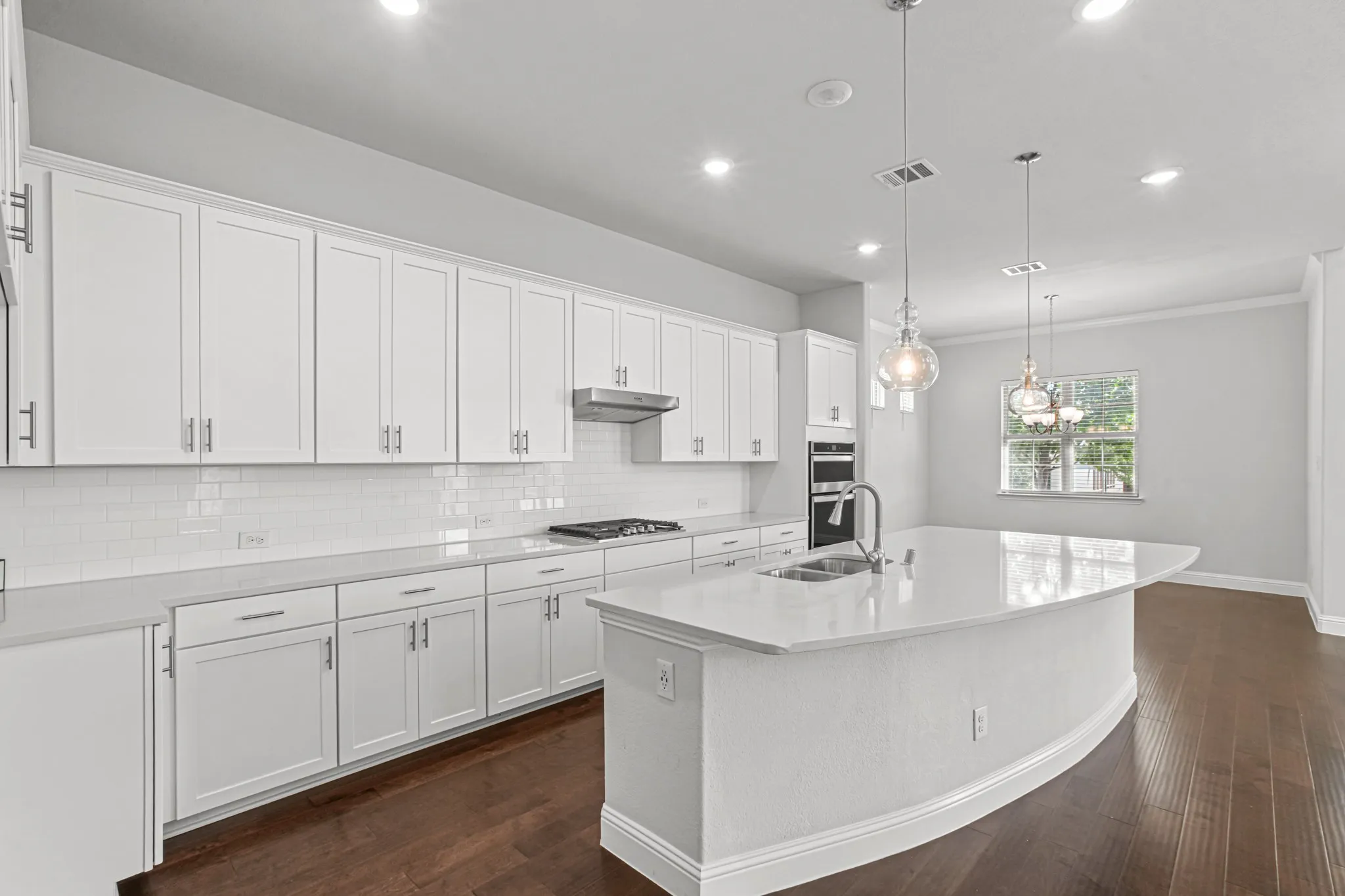 Single Family Residence For Rent in Collin County , 17848 Bottlebrush Drive, Dallas, Texas 75252, 4 Bedroom, 4 Bathroom, 2 Garage spaces, 2,512 Sqft, built in 2019, mls#21389815, Real Estate Agent in Dallas, Homes For Rent in Collin county, Homes For Rent in Dallas, Realtor in Dallas Texas, Real Estate Brokerage Independent Realty Texas, Luminita Cordes Realtor