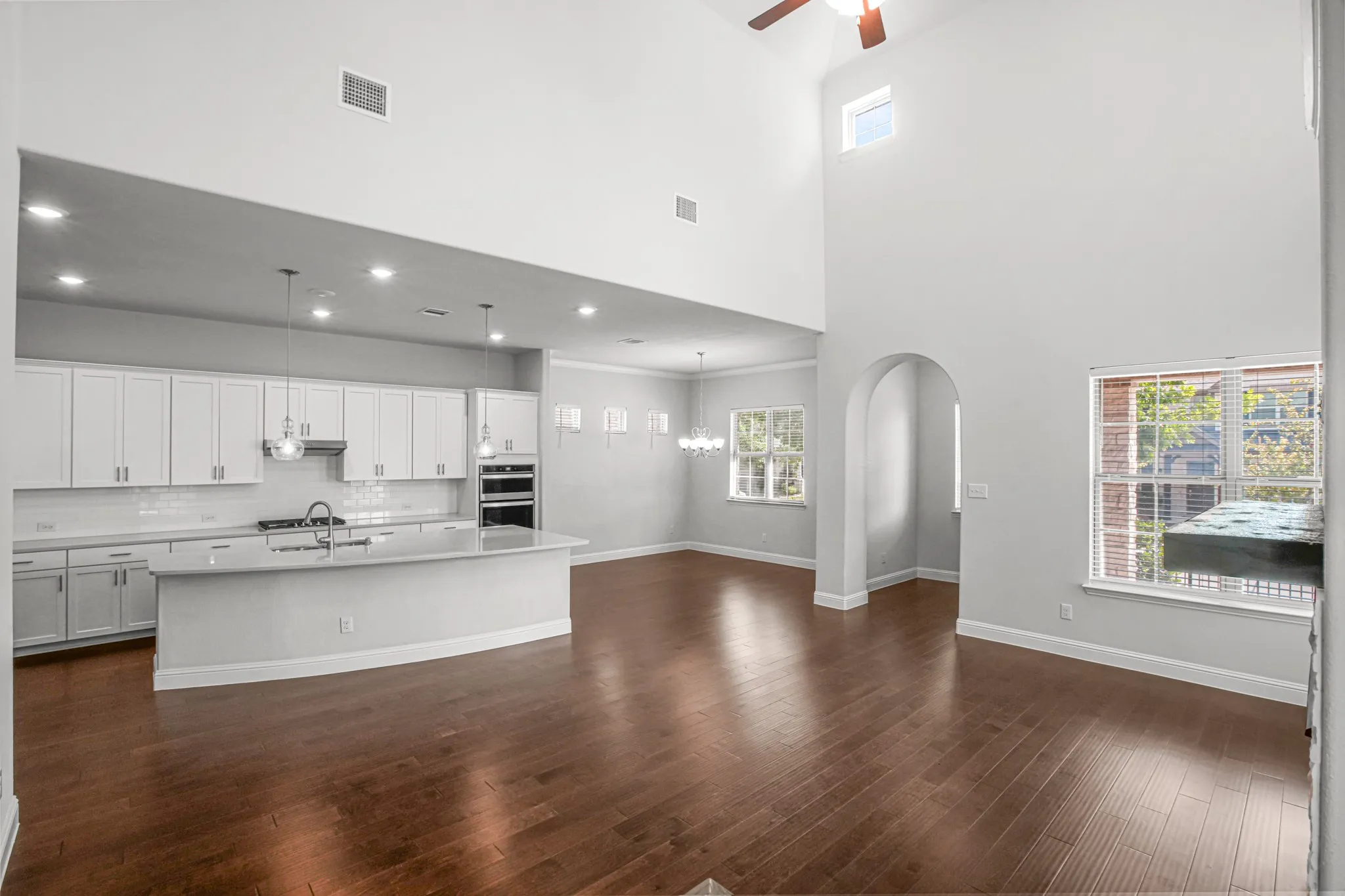 Single Family Residence For Rent in Collin County , 17848 Bottlebrush Drive, Dallas, Texas 75252, 4 Bedroom, 4 Bathroom, 2 Garage spaces, 2,512 Sqft, built in 2019, mls#21389815, Real Estate Agent in Dallas, Homes For Rent in Collin county, Homes For Rent in Dallas, Realtor in Dallas Texas, Real Estate Brokerage Independent Realty Texas, Luminita Cordes Realtor