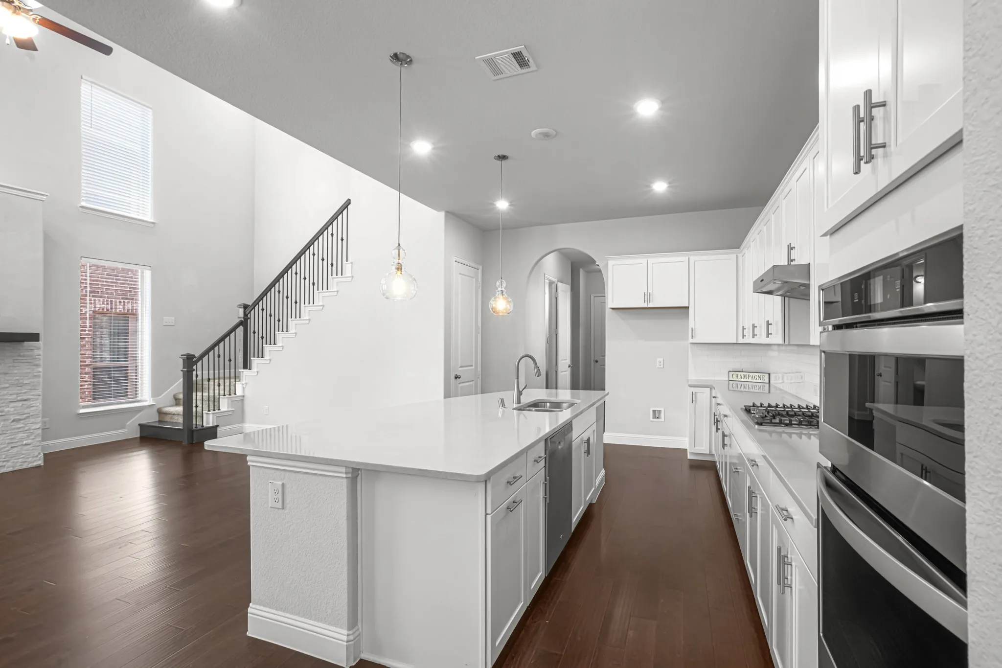 Single Family Residence For Rent in Collin County , 17848 Bottlebrush Drive, Dallas, Texas 75252, 4 Bedroom, 4 Bathroom, 2 Garage spaces, 2,512 Sqft, built in 2019, mls#21389815, Real Estate Agent in Dallas, Homes For Rent in Collin county, Homes For Rent in Dallas, Realtor in Dallas Texas, Real Estate Brokerage Independent Realty Texas, Luminita Cordes Realtor