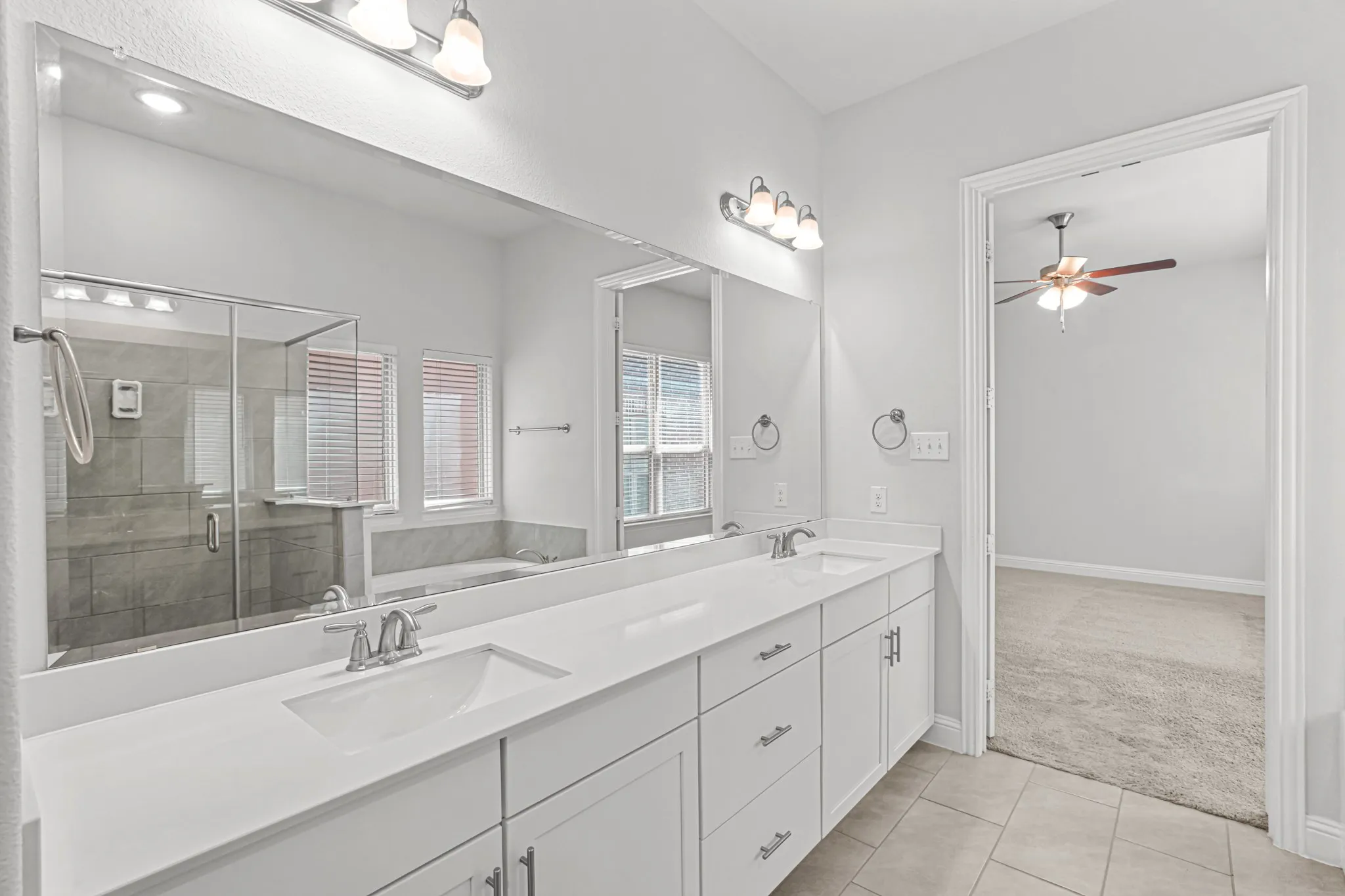 Single Family Residence For Rent in Collin County , 17848 Bottlebrush Drive, Dallas, Texas 75252, 4 Bedroom, 4 Bathroom, 2 Garage spaces, 2,512 Sqft, built in 2019, mls#21389815, Real Estate Agent in Dallas, Homes For Rent in Collin county, Homes For Rent in Dallas, Realtor in Dallas Texas, Real Estate Brokerage Independent Realty Texas, Luminita Cordes Realtor