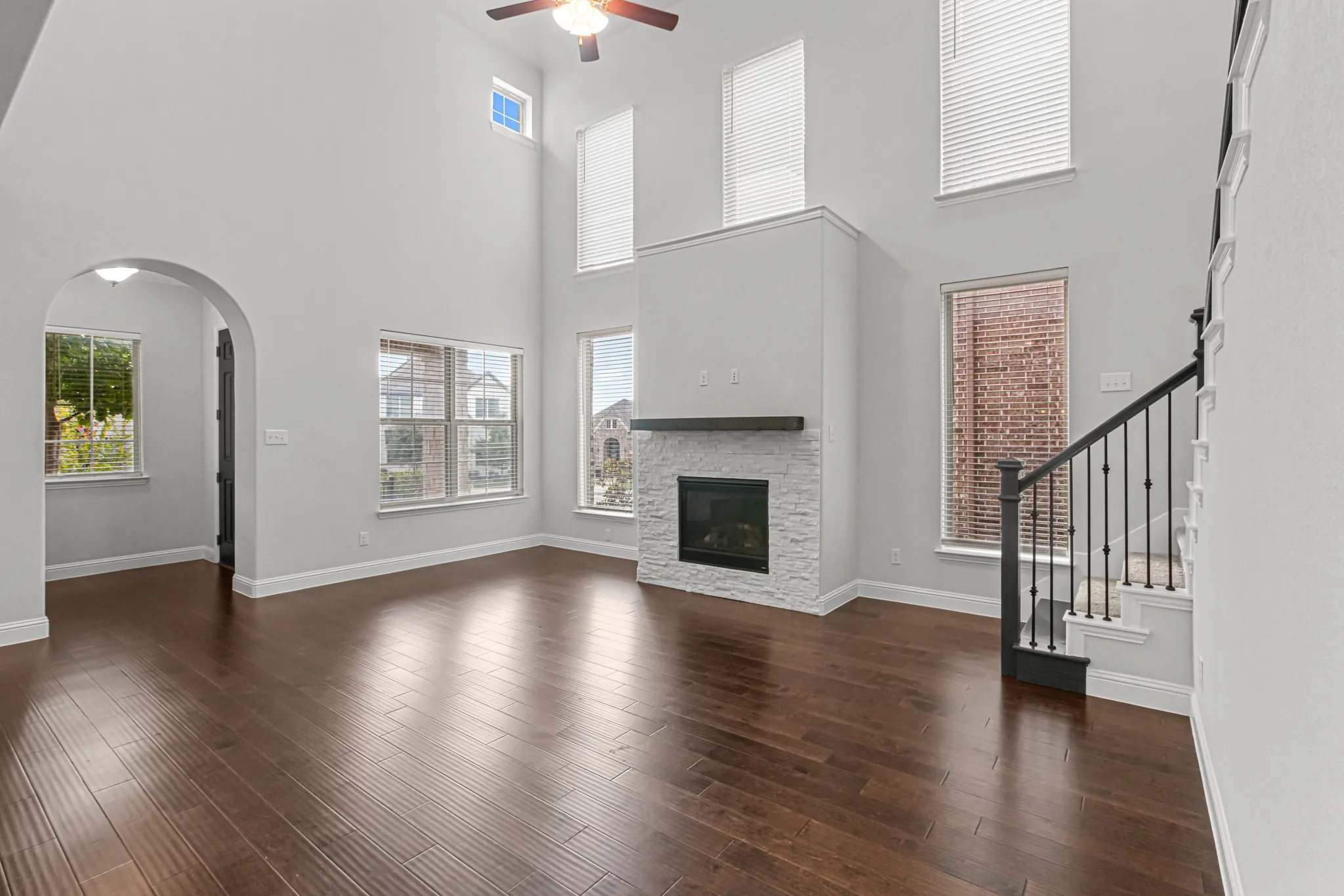 Single Family Residence For Rent in Collin County , 17848 Bottlebrush Drive, Dallas, Texas 75252, 4 Bedroom, 4 Bathroom, 2 Garage spaces, 2,512 Sqft, built in 2019, mls#21389815, Real Estate Agent in Dallas, Homes For Rent in Collin county, Homes For Rent in Dallas, Realtor in Dallas Texas, Real Estate Brokerage Independent Realty Texas, Luminita Cordes Realtor