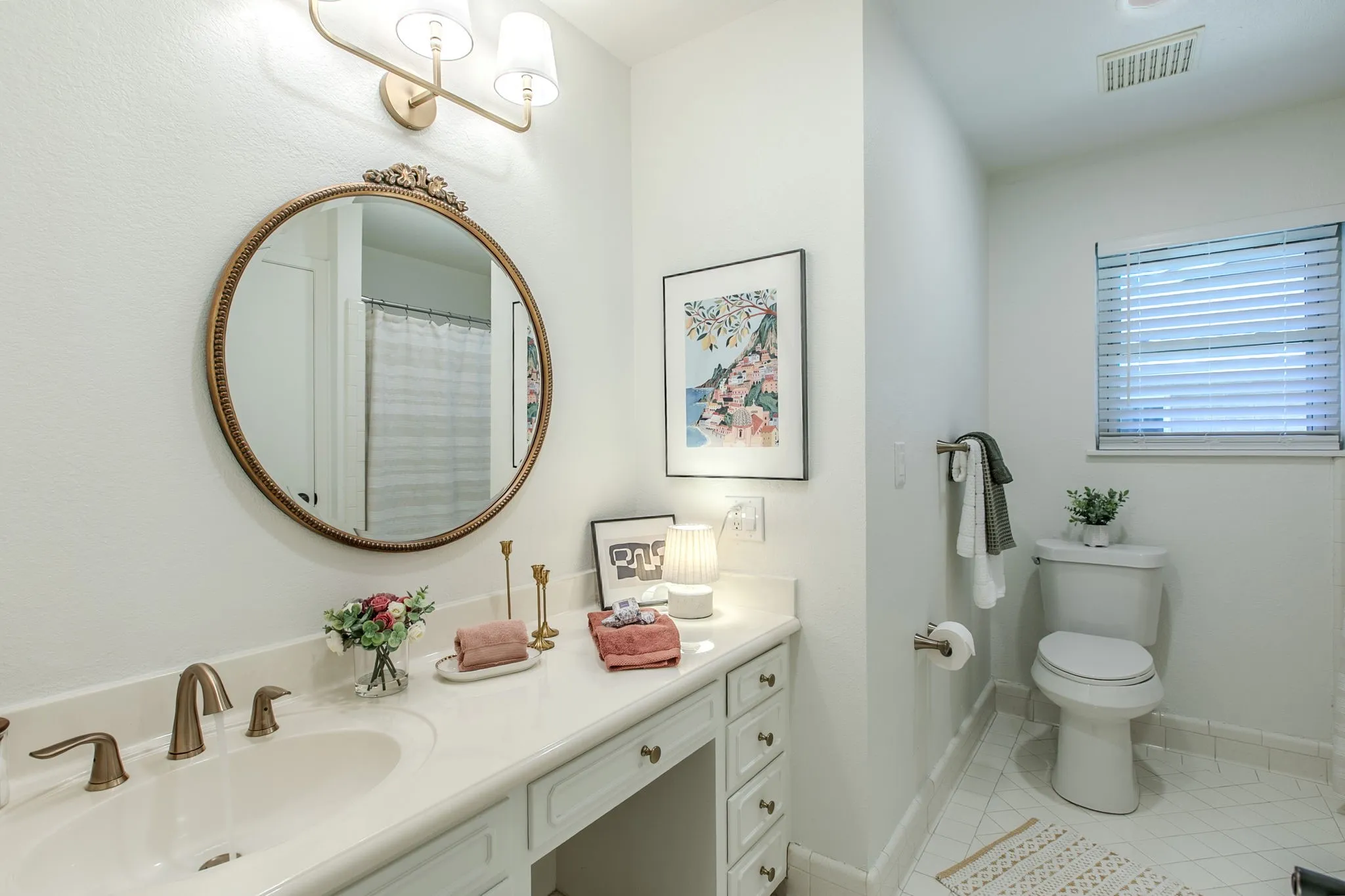 Single Family Residence For Sale in Mc Lennan County , 5220 Lake Charles Drive, Waco, Texas 76710, 4 Bedroom, 3 Bathroom, 2 Garage spaces, 2,215 Sqft, built in 1963, mls#21389806, Real Estate Agent in Waco, Homes For Sale in Mc Lennan county, Homes For Sale in Waco, Realtor in Waco Texas, Real Estate Brokerage Independent Realty Texas, Luminita Cordes Realtor