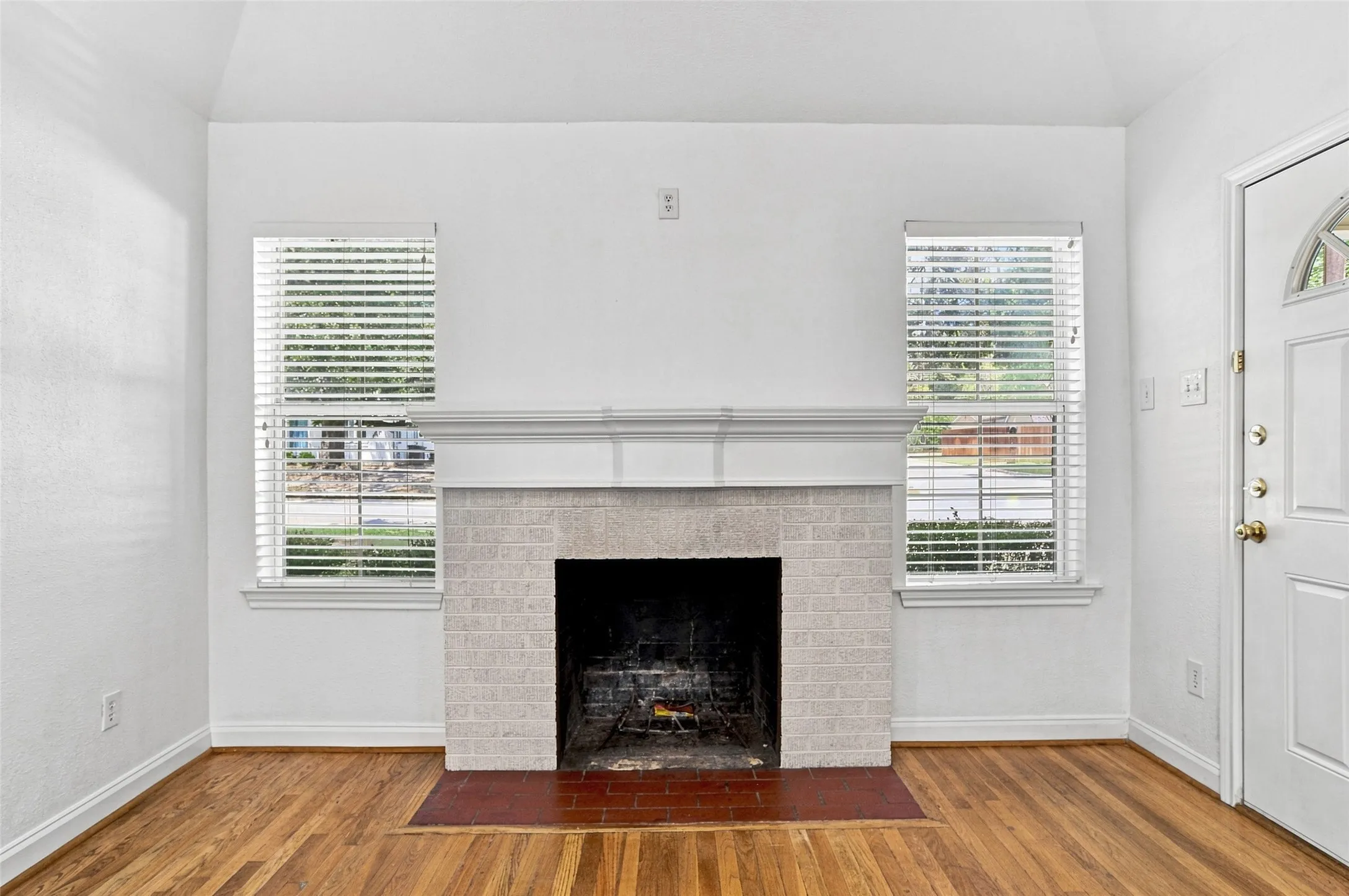 Wood burning fireplace