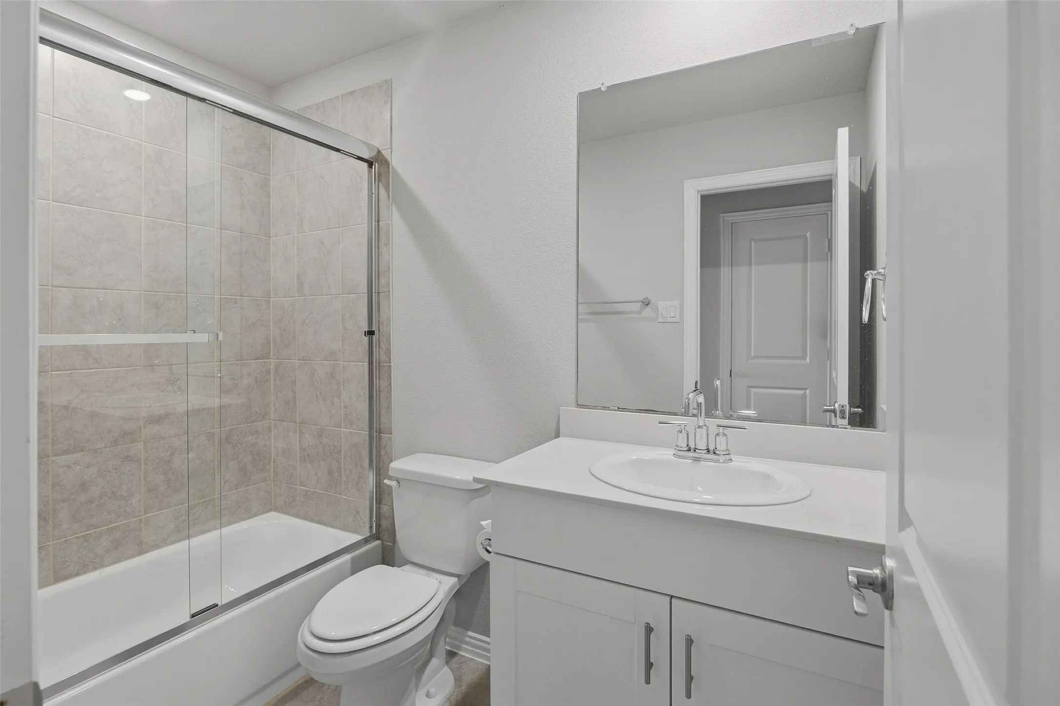 Single Family Residence For Sale in Tarrant County , 5556 Cypress Willow Bend, Fort Worth, Texas 76126, 4 Bedroom, 2 Bathroom, 2 Garage spaces, 1,716 Sqft, built in 2021, mls#21388577, Real Estate Agent in Fort Worth, Homes For Sale in Tarrant county, Homes For Sale in Fort Worth, Realtor in Fort Worth Texas, Real Estate Brokerage Independent Realty Texas, Luminita Cordes Realtor