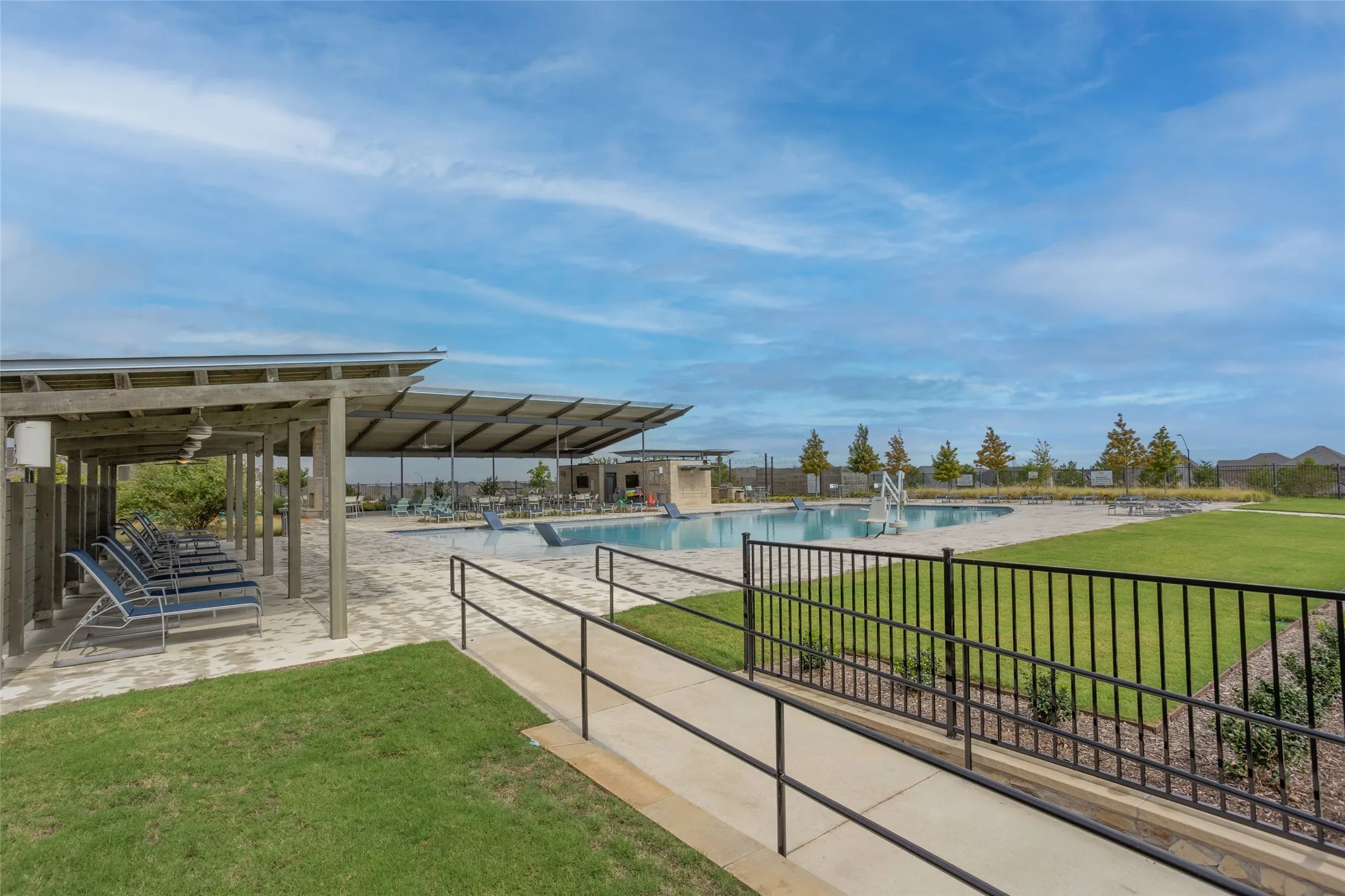 Single Family Residence For Sale in Tarrant County , 5556 Cypress Willow Bend, Fort Worth, Texas 76126, 4 Bedroom, 2 Bathroom, 2 Garage spaces, 1,716 Sqft, built in 2021, mls#21388577, Real Estate Agent in Fort Worth, Homes For Sale in Tarrant county, Homes For Sale in Fort Worth, Realtor in Fort Worth Texas, Real Estate Brokerage Independent Realty Texas, Luminita Cordes Realtor