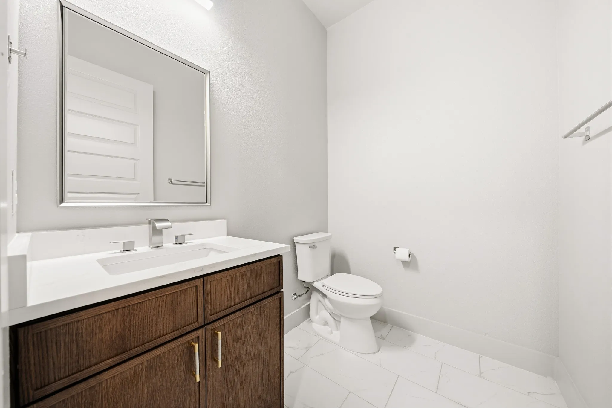Single Family Residence For Sale in Hill County , 34002 Stonewood Drive, Whitney, Texas 76692, 3 Bedroom, 3 Bathroom, 2 Garage spaces, 2,150 Sqft, built in 2026, mls#21389708, Real Estate Agent in Whitney, Homes For Sale in Hill county, Homes For Sale in Whitney, Realtor in Whitney Texas, Real Estate Brokerage Independent Realty Texas, Luminita Cordes Realtor