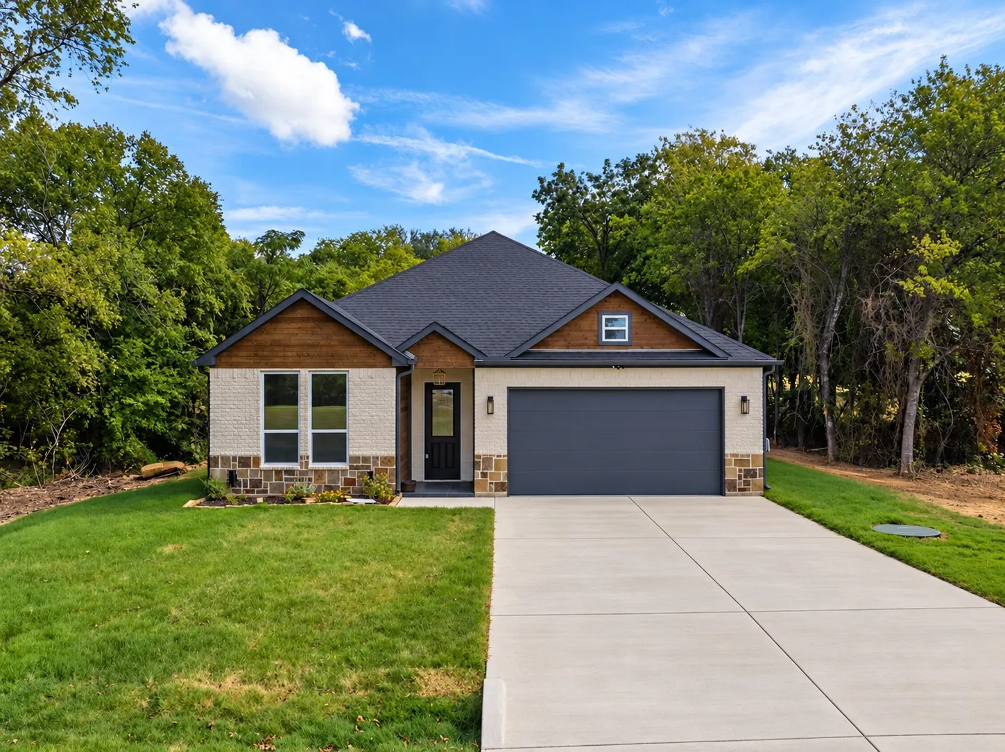 Single Family Residence For Sale in Hill County , 34002 Stonewood Drive, Whitney, Texas 76692, 3 Bedroom, 3 Bathroom, 2 Garage spaces, 2,150 Sqft, built in 2026, mls#21389708, Real Estate Agent in Whitney, Homes For Sale in Hill county, Homes For Sale in Whitney, Realtor in Whitney Texas, Real Estate Brokerage Independent Realty Texas, Luminita Cordes Realtor