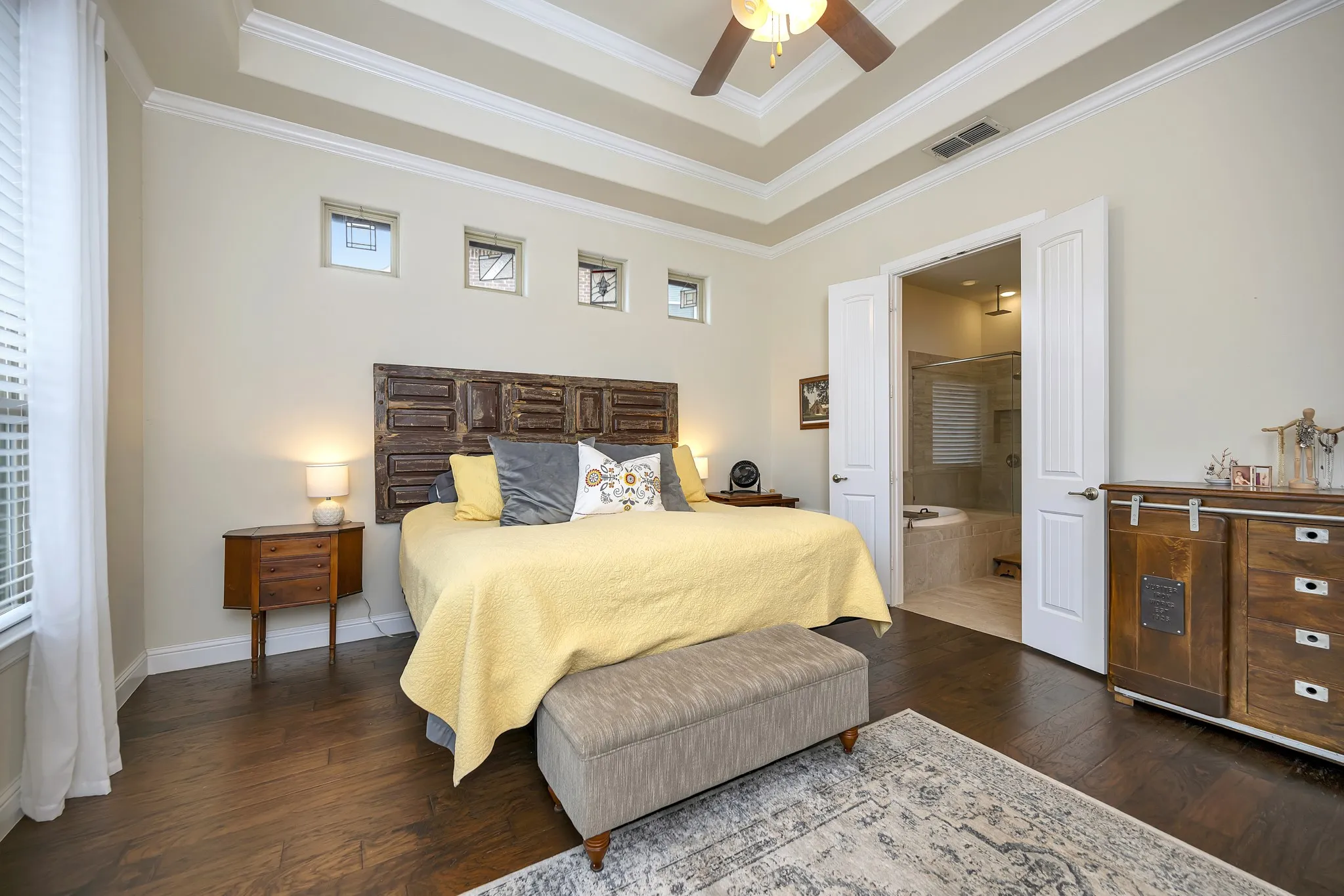 Single Family Residence For Sale in Denton County , 409 Middleton Drive, Roanoke, Texas 76262, 3 Bedroom, 2 Bathroom, 2 Garage spaces, 2,083 Sqft, built in 2015, mls#21390393, Real Estate Agent in Roanoke, Homes For Sale in Denton county, Homes For Sale in Roanoke, Realtor in Roanoke Texas, Real Estate Brokerage Independent Realty Texas, Luminita Cordes Realtor