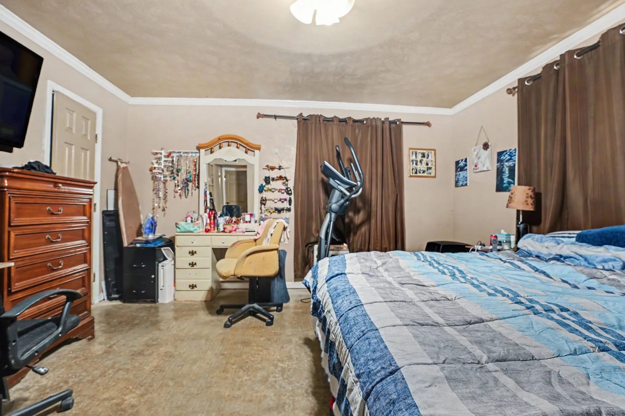 Single Family Residence For Sale in Dallas County , 3602 Clover Meadow Drive, Garland, Texas 75043, 3 Bedroom, 2 Bathroom, 2 Garage spaces, 2,220 Sqft, built in 1977, mls#21380513, Real Estate Agent in Garland, Homes For Sale in Dallas county, Homes For Sale in Garland, Realtor in Garland Texas, Real Estate Brokerage Independent Realty Texas, Luminita Cordes Realtor