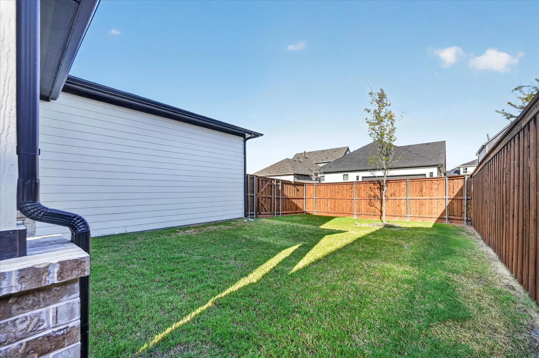Single Family Residence For Sale in Dallas County , 3707 Pilgrims Mews, Rowlett, Texas 75088, 4 Bedroom, 3 Bathroom, 2 Garage spaces, 3,234 Sqft, built in 2024, mls#21390730, Real Estate Agent in Rowlett, Homes For Sale in Dallas county, Homes For Sale in Rowlett, Realtor in Rowlett Texas, Real Estate Brokerage Independent Realty Texas, Luminita Cordes Realtor