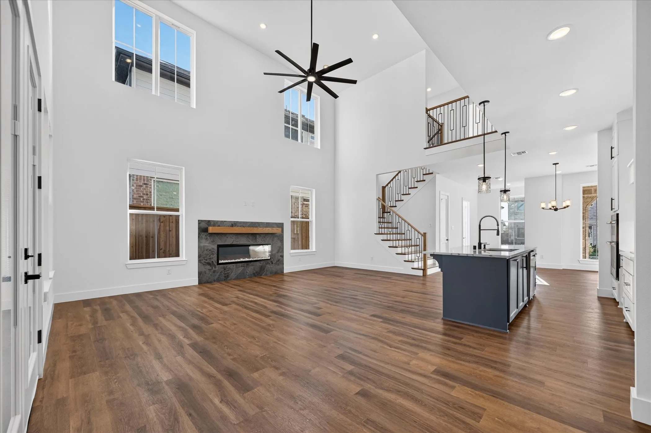 Single Family Residence For Sale in Dallas County , 3707 Pilgrims Mews, Rowlett, Texas 75088, 4 Bedroom, 3 Bathroom, 2 Garage spaces, 3,234 Sqft, built in 2024, mls#21390730, Real Estate Agent in Rowlett, Homes For Sale in Dallas county, Homes For Sale in Rowlett, Realtor in Rowlett Texas, Real Estate Brokerage Independent Realty Texas, Luminita Cordes Realtor