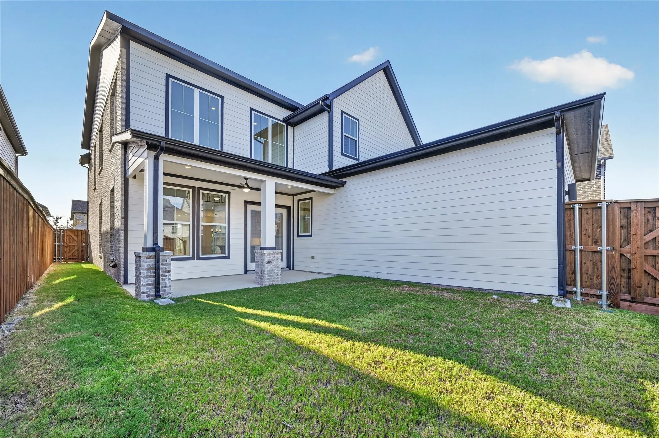 Single Family Residence For Sale in Dallas County , 3707 Pilgrims Mews, Rowlett, Texas 75088, 4 Bedroom, 3 Bathroom, 2 Garage spaces, 3,234 Sqft, built in 2024, mls#21390730, Real Estate Agent in Rowlett, Homes For Sale in Dallas county, Homes For Sale in Rowlett, Realtor in Rowlett Texas, Real Estate Brokerage Independent Realty Texas, Luminita Cordes Realtor