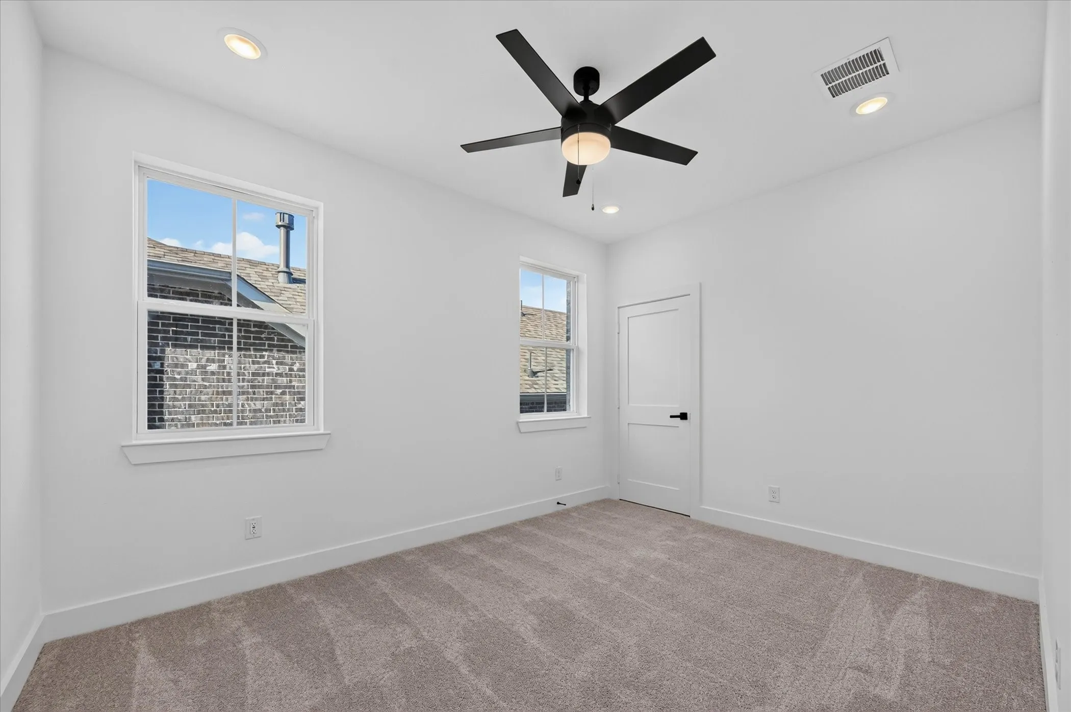 Single Family Residence For Sale in Dallas County , 3707 Pilgrims Mews, Rowlett, Texas 75088, 4 Bedroom, 3 Bathroom, 2 Garage spaces, 3,234 Sqft, built in 2024, mls#21390730, Real Estate Agent in Rowlett, Homes For Sale in Dallas county, Homes For Sale in Rowlett, Realtor in Rowlett Texas, Real Estate Brokerage Independent Realty Texas, Luminita Cordes Realtor