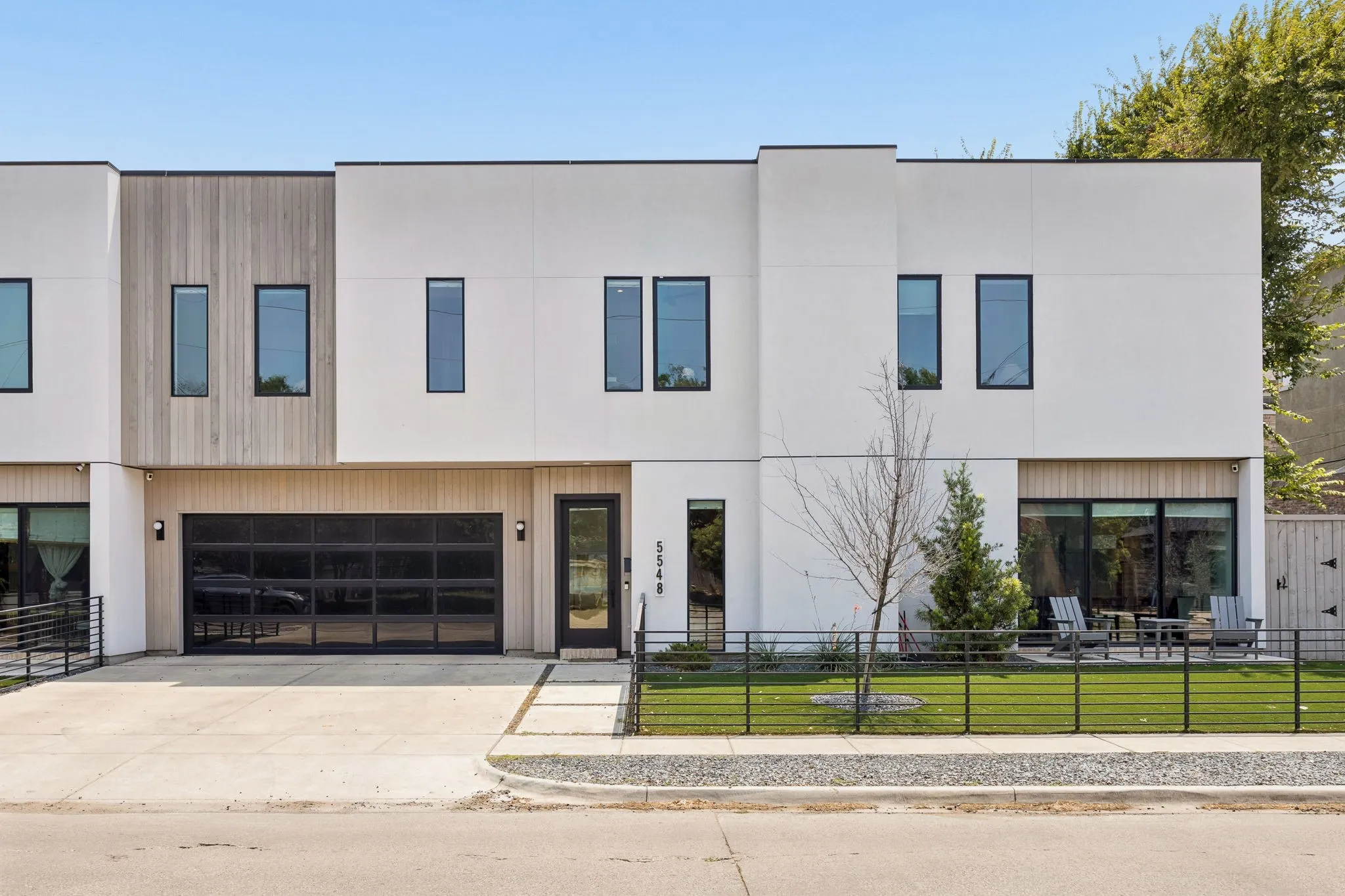 Single Family Residence For Rent in Dallas County , 5548 Sears Street, Dallas, Texas 75206, 3 Bedroom, 3 Bathroom, 2 Garage spaces, 2,552 Sqft, built in 2023, mls#21390972, Real Estate Agent in Dallas, Homes For Rent in Dallas county, Homes For Rent in Dallas, Realtor in Dallas Texas, Real Estate Brokerage Independent Realty Texas, Luminita Cordes Realtor