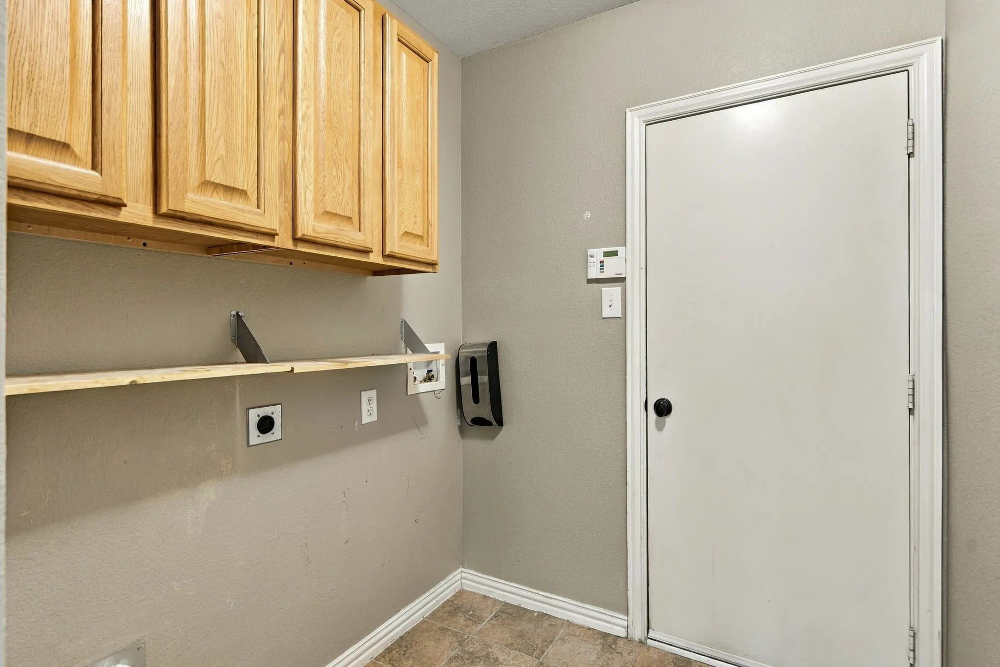 Single Family Residence For Rent in Denton County , 9991 Slick Rock Trail, Frisco, Texas 75033, 4 Bedroom, 3 Bathroom, 2 Garage spaces, 2,285 Sqft, built in 2001, mls#21391050, Real Estate Agent in Frisco, Homes For Rent in Denton county, Homes For Rent in Frisco, Realtor in Frisco Texas, Real Estate Brokerage Independent Realty Texas, Luminita Cordes Realtor