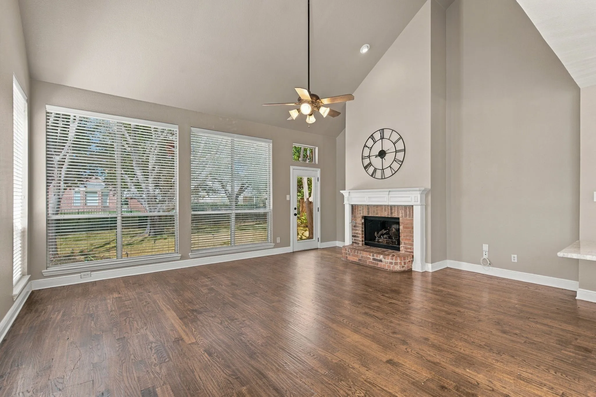 Single Family Residence For Rent in Denton County , 9991 Slick Rock Trail, Frisco, Texas 75033, 4 Bedroom, 3 Bathroom, 2 Garage spaces, 2,285 Sqft, built in 2001, mls#21391050, Real Estate Agent in Frisco, Homes For Rent in Denton county, Homes For Rent in Frisco, Realtor in Frisco Texas, Real Estate Brokerage Independent Realty Texas, Luminita Cordes Realtor