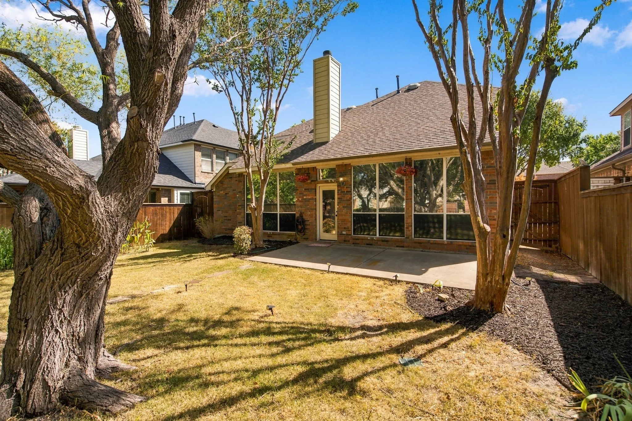 Single Family Residence For Rent in Denton County , 9991 Slick Rock Trail, Frisco, Texas 75033, 4 Bedroom, 3 Bathroom, 2 Garage spaces, 2,285 Sqft, built in 2001, mls#21391050, Real Estate Agent in Frisco, Homes For Rent in Denton county, Homes For Rent in Frisco, Realtor in Frisco Texas, Real Estate Brokerage Independent Realty Texas, Luminita Cordes Realtor