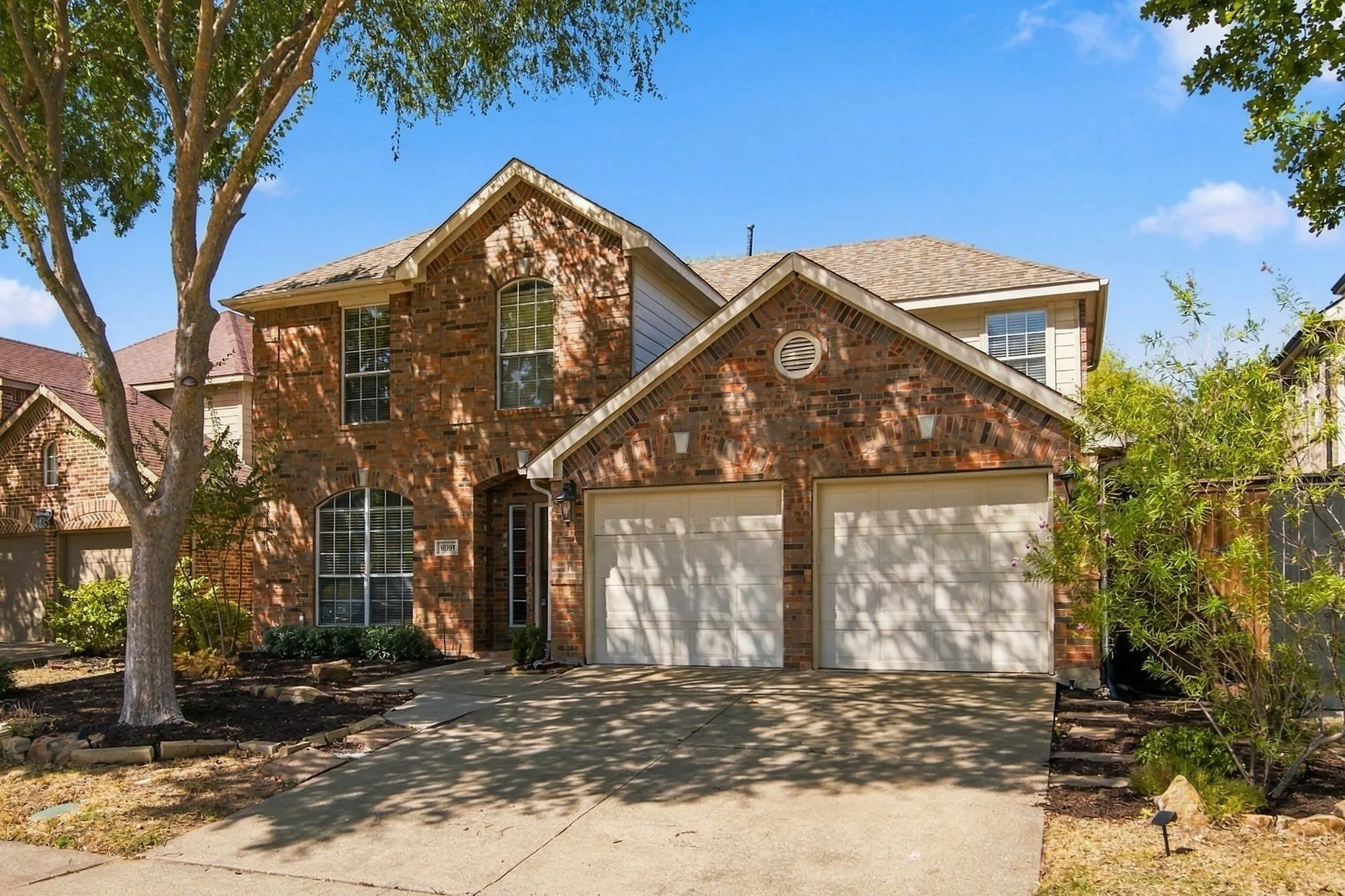 Single Family Residence For Rent in Denton County , 9991 Slick Rock Trail, Frisco, Texas 75033, 4 Bedroom, 3 Bathroom, 2 Garage spaces, 2,285 Sqft, built in 2001, mls#21391050, Real Estate Agent in Frisco, Homes For Rent in Denton county, Homes For Rent in Frisco, Realtor in Frisco Texas, Real Estate Brokerage Independent Realty Texas, Luminita Cordes Realtor