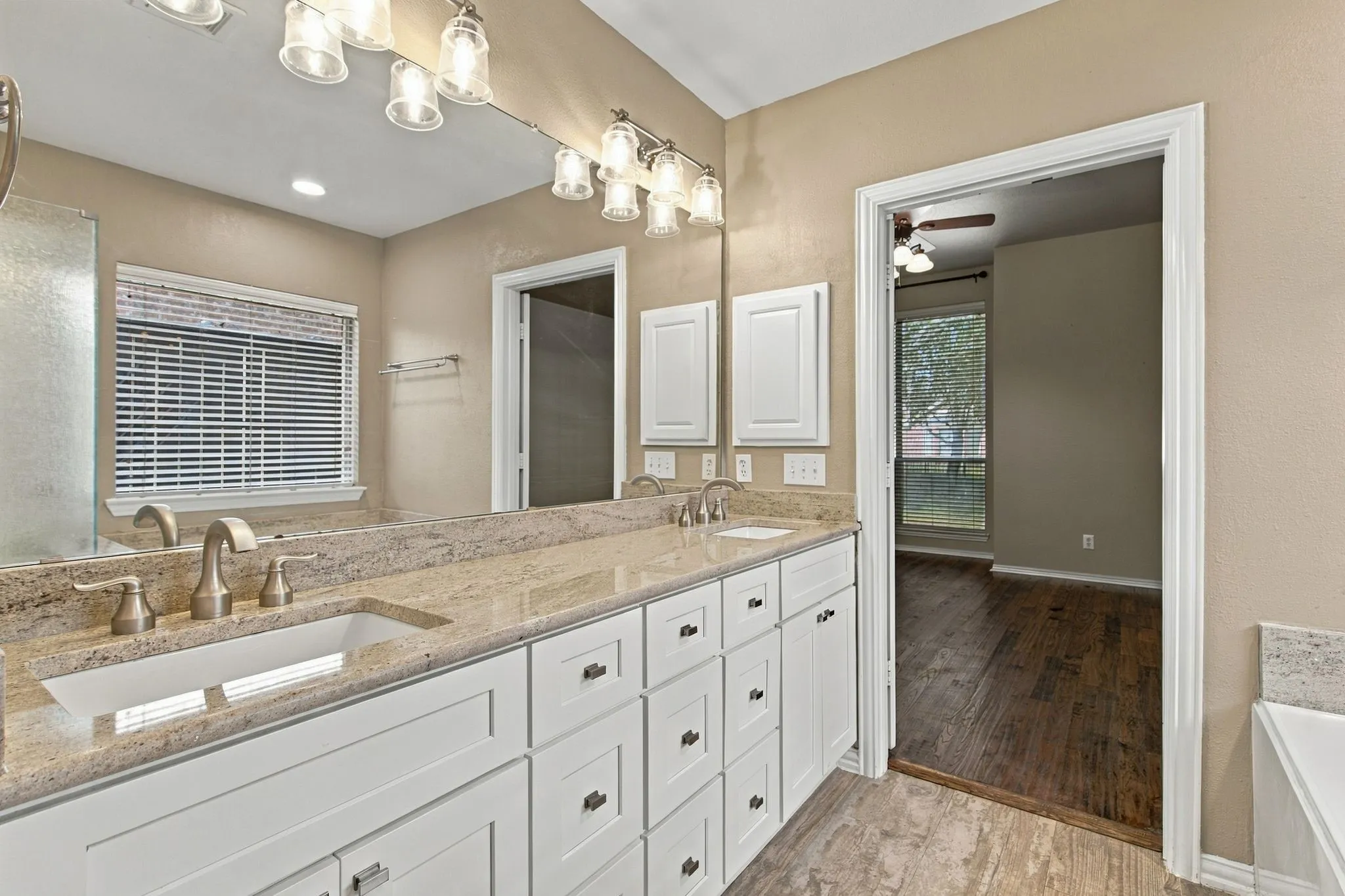 Single Family Residence For Rent in Denton County , 9991 Slick Rock Trail, Frisco, Texas 75033, 4 Bedroom, 3 Bathroom, 2 Garage spaces, 2,285 Sqft, built in 2001, mls#21391050, Real Estate Agent in Frisco, Homes For Rent in Denton county, Homes For Rent in Frisco, Realtor in Frisco Texas, Real Estate Brokerage Independent Realty Texas, Luminita Cordes Realtor