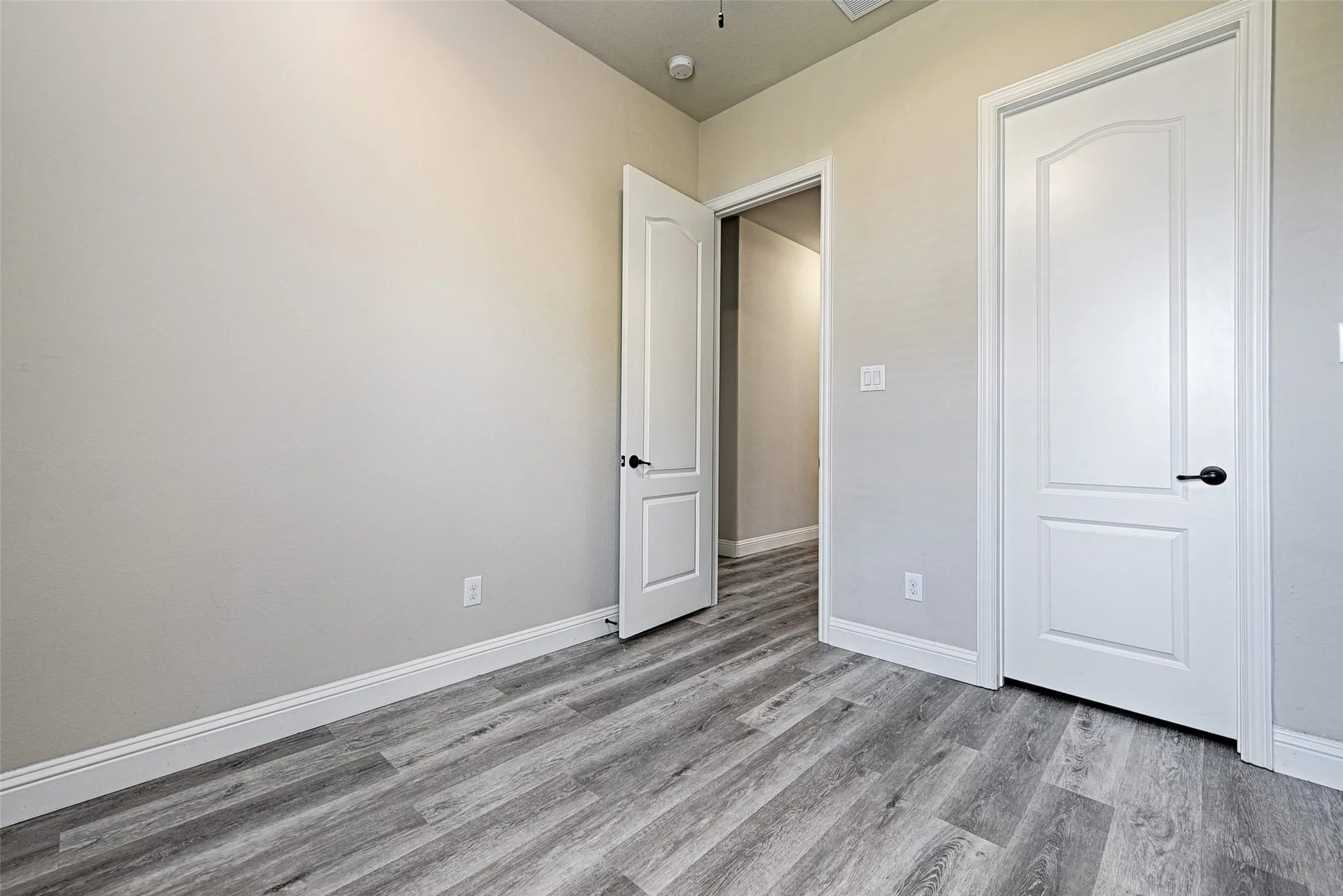 Single Family Residence For Rent in Collin County , 11438 Santa Maria Road, Frisco, Texas 75035, 4 Bedroom, 3 Bathroom, 3 Garage spaces, 2,448 Sqft, built in 2016, mls#21391051, Real Estate Agent in Frisco, Homes For Rent in Collin county, Homes For Rent in Frisco, Realtor in Frisco Texas, Real Estate Brokerage Independent Realty Texas, Luminita Cordes Realtor