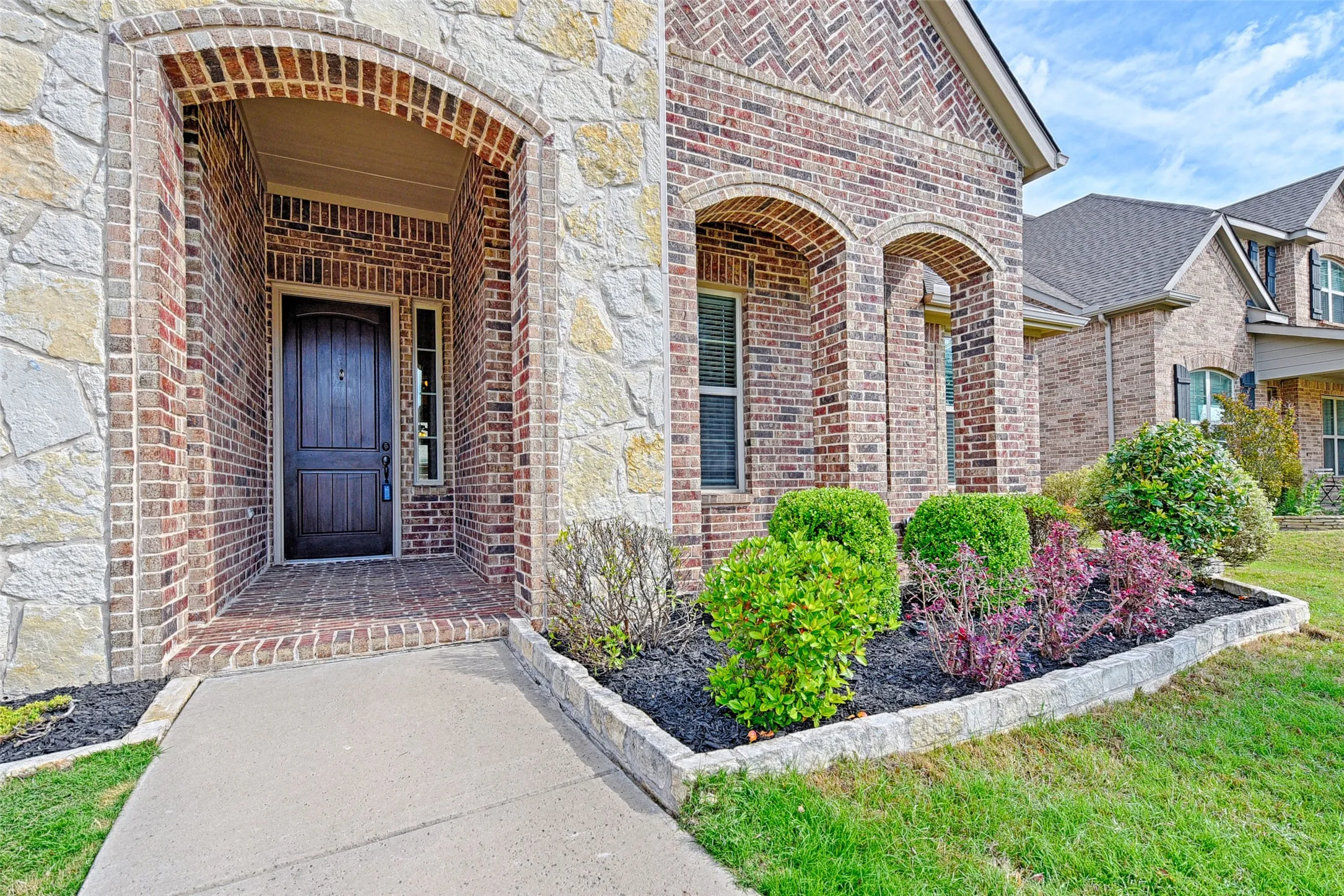 Single Family Residence For Rent in Collin County , 11438 Santa Maria Road, Frisco, Texas 75035, 4 Bedroom, 3 Bathroom, 3 Garage spaces, 2,448 Sqft, built in 2016, mls#21391051, Real Estate Agent in Frisco, Homes For Rent in Collin county, Homes For Rent in Frisco, Realtor in Frisco Texas, Real Estate Brokerage Independent Realty Texas, Luminita Cordes Realtor