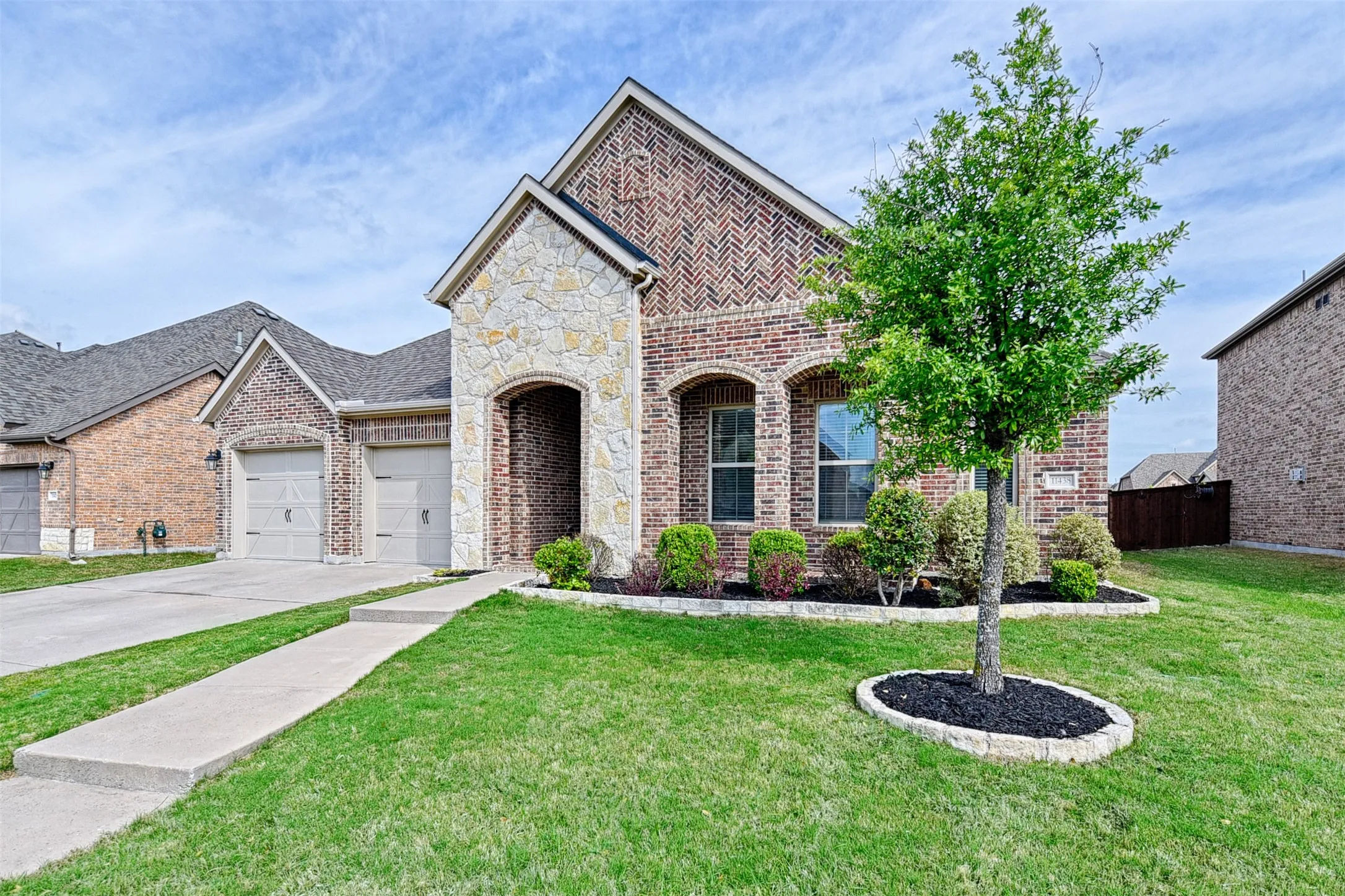 Single Family Residence For Rent in Collin County , 11438 Santa Maria Road, Frisco, Texas 75035, 4 Bedroom, 3 Bathroom, 3 Garage spaces, 2,448 Sqft, built in 2016, mls#21391051, Real Estate Agent in Frisco, Homes For Rent in Collin county, Homes For Rent in Frisco, Realtor in Frisco Texas, Real Estate Brokerage Independent Realty Texas, Luminita Cordes Realtor