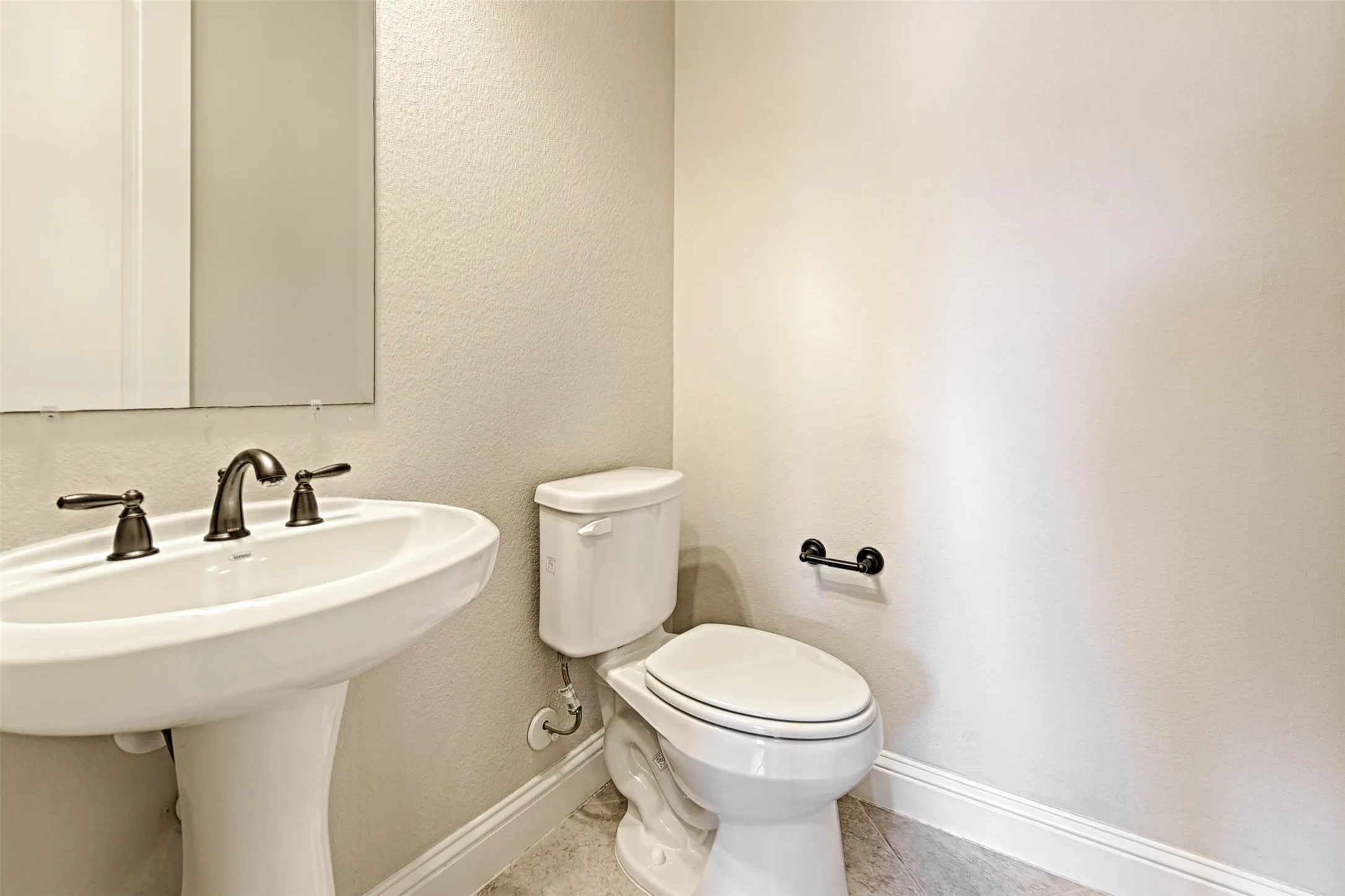 Single Family Residence For Rent in Collin County , 11438 Santa Maria Road, Frisco, Texas 75035, 4 Bedroom, 3 Bathroom, 3 Garage spaces, 2,448 Sqft, built in 2016, mls#21391051, Real Estate Agent in Frisco, Homes For Rent in Collin county, Homes For Rent in Frisco, Realtor in Frisco Texas, Real Estate Brokerage Independent Realty Texas, Luminita Cordes Realtor