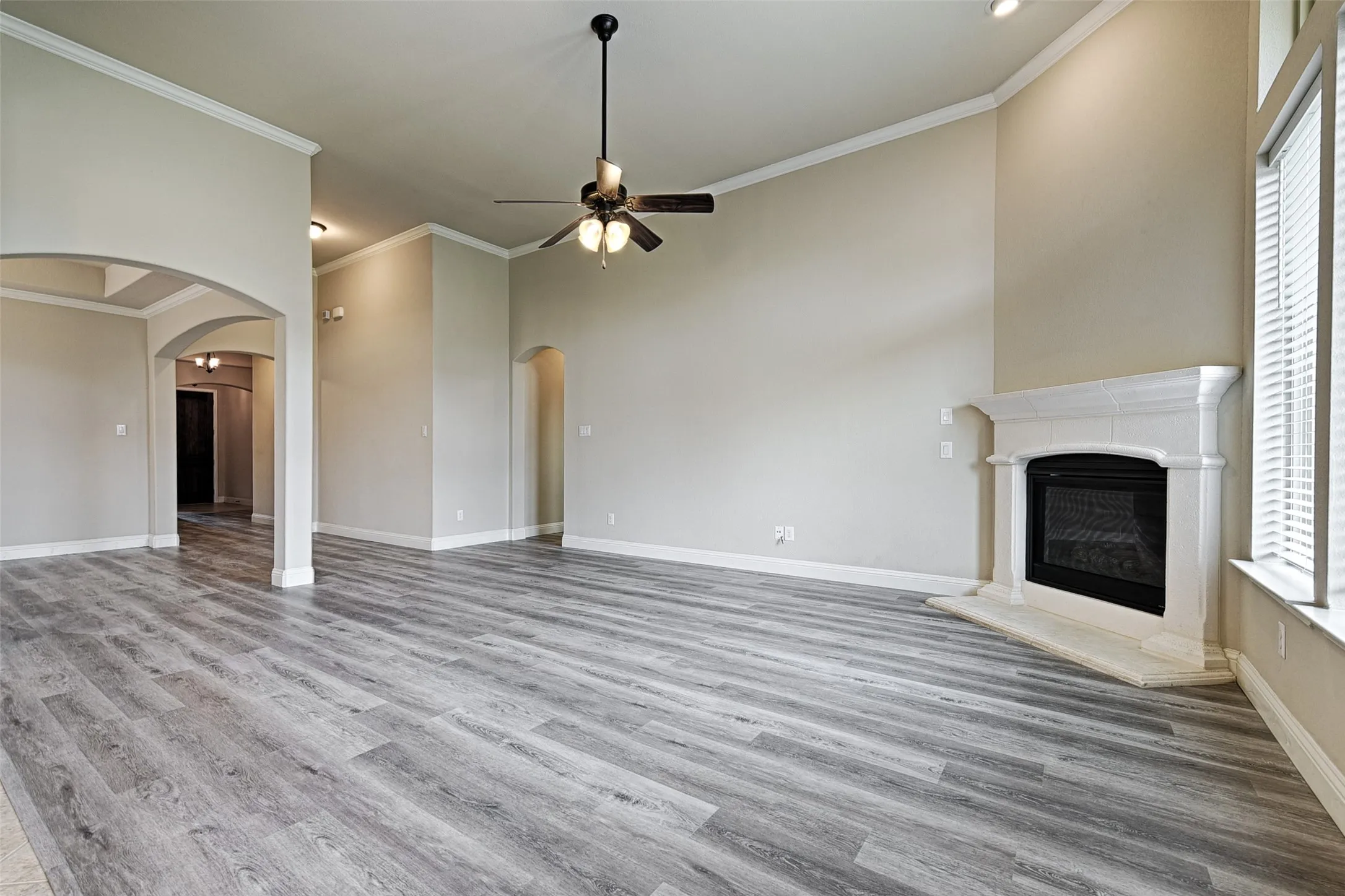 Single Family Residence For Rent in Collin County , 11438 Santa Maria Road, Frisco, Texas 75035, 4 Bedroom, 3 Bathroom, 3 Garage spaces, 2,448 Sqft, built in 2016, mls#21391051, Real Estate Agent in Frisco, Homes For Rent in Collin county, Homes For Rent in Frisco, Realtor in Frisco Texas, Real Estate Brokerage Independent Realty Texas, Luminita Cordes Realtor