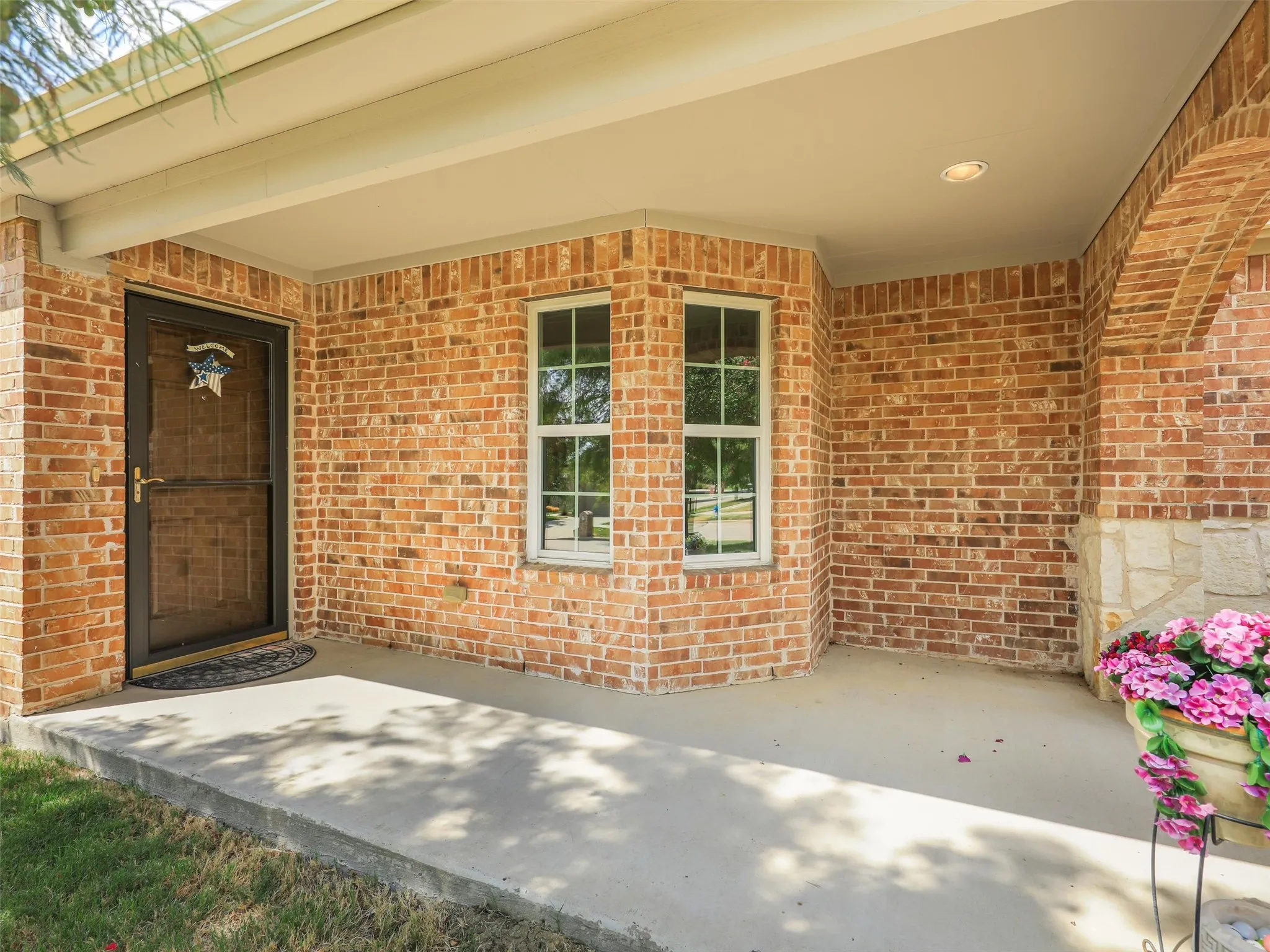 Single Family Residence For Sale in Denton County , 7409 Kite Lane, Frisco, Texas 75036, 3 Bedroom, 2 Bathroom, 2 Garage spaces, 1,468 Sqft, built in 2013, mls#21388082, Real Estate Agent in Frisco, Homes For Sale in Denton county, Homes For Sale in Frisco, Realtor in Frisco Texas, Real Estate Brokerage Independent Realty Texas, Luminita Cordes Realtor