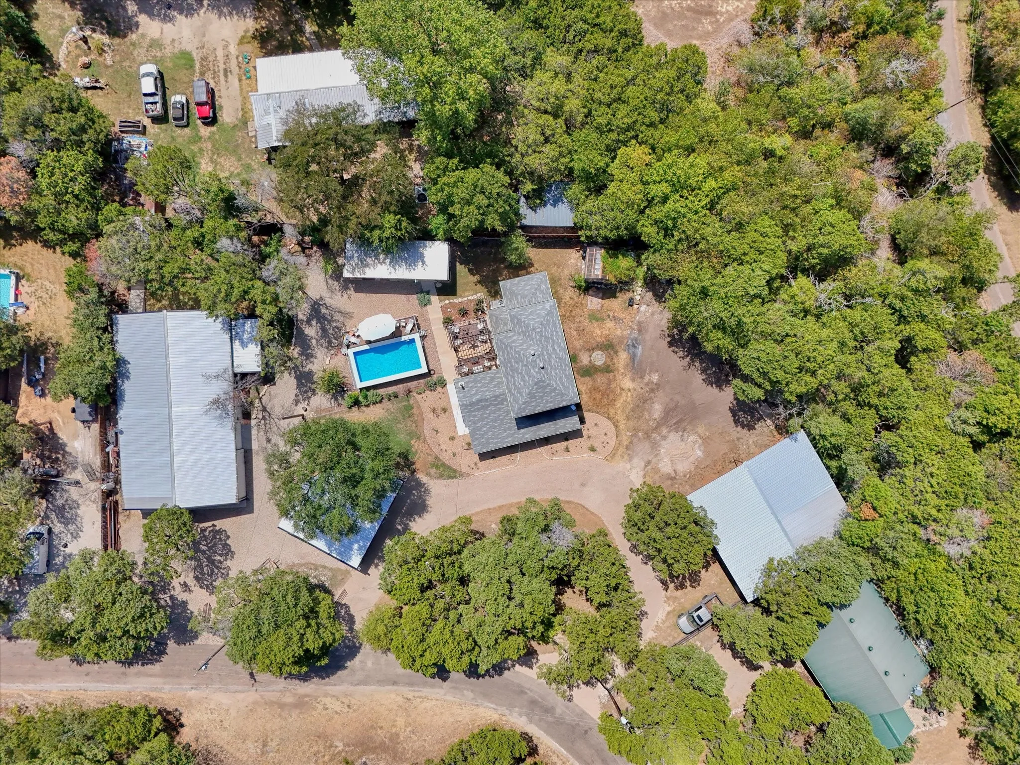 Single Family Residence For Sale in Johnson County , 9340 Apache Trail, Rio Vista, Texas 76093, 3 Bedroom, 2 Bathroom, Garage spaces, 2,073 Sqft, built in 1980, mls#21391053, Real Estate Agent in Rio Vista, Homes For Sale in Johnson county, Homes For Sale in Rio Vista, Realtor in Rio Vista Texas, Real Estate Brokerage Independent Realty Texas, Luminita Cordes Realtor