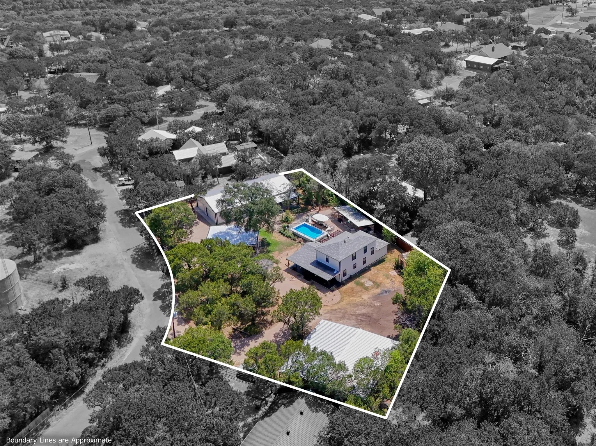 Single Family Residence For Sale in Johnson County , 9340 Apache Trail, Rio Vista, Texas 76093, 3 Bedroom, 2 Bathroom, Garage spaces, 2,073 Sqft, built in 1980, mls#21391053, Real Estate Agent in Rio Vista, Homes For Sale in Johnson county, Homes For Sale in Rio Vista, Realtor in Rio Vista Texas, Real Estate Brokerage Independent Realty Texas, Luminita Cordes Realtor