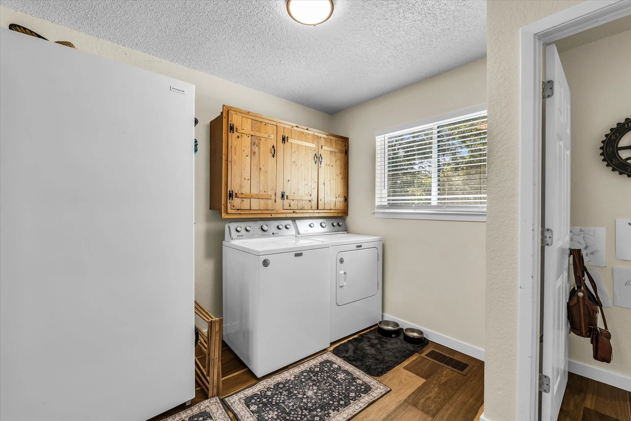 Single Family Residence For Sale in Johnson County , 9340 Apache Trail, Rio Vista, Texas 76093, 3 Bedroom, 2 Bathroom, Garage spaces, 2,073 Sqft, built in 1980, mls#21391053, Real Estate Agent in Rio Vista, Homes For Sale in Johnson county, Homes For Sale in Rio Vista, Realtor in Rio Vista Texas, Real Estate Brokerage Independent Realty Texas, Luminita Cordes Realtor