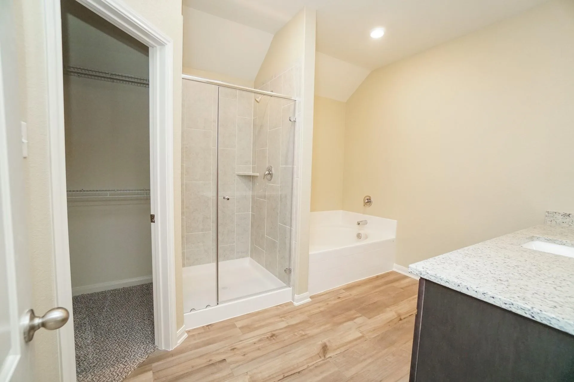 Single Family Residence For Rent in Denton County , 5404 Songbird Trail, Denton, Texas 76207, 3 Bedroom, 2 Bathroom, 2 Garage spaces, 2,000 Sqft, built in 2020, mls#21391054, Real Estate Agent in Denton, Homes For Rent in Denton county, Homes For Rent in Denton, Realtor in Denton Texas, Real Estate Brokerage Independent Realty Texas, Luminita Cordes Realtor