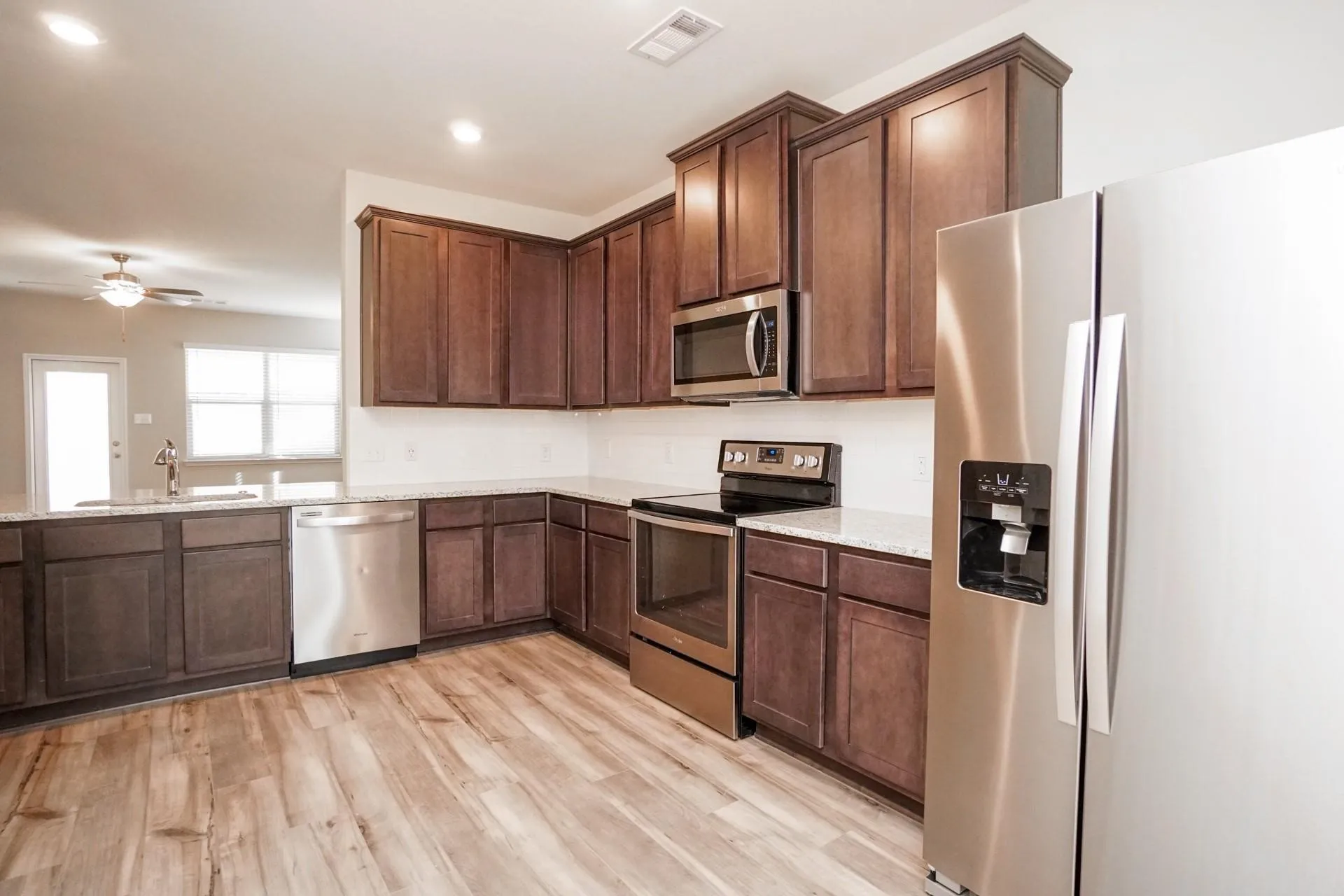 Single Family Residence For Rent in Denton County , 5404 Songbird Trail, Denton, Texas 76207, 3 Bedroom, 2 Bathroom, 2 Garage spaces, 2,000 Sqft, built in 2020, mls#21391054, Real Estate Agent in Denton, Homes For Rent in Denton county, Homes For Rent in Denton, Realtor in Denton Texas, Real Estate Brokerage Independent Realty Texas, Luminita Cordes Realtor