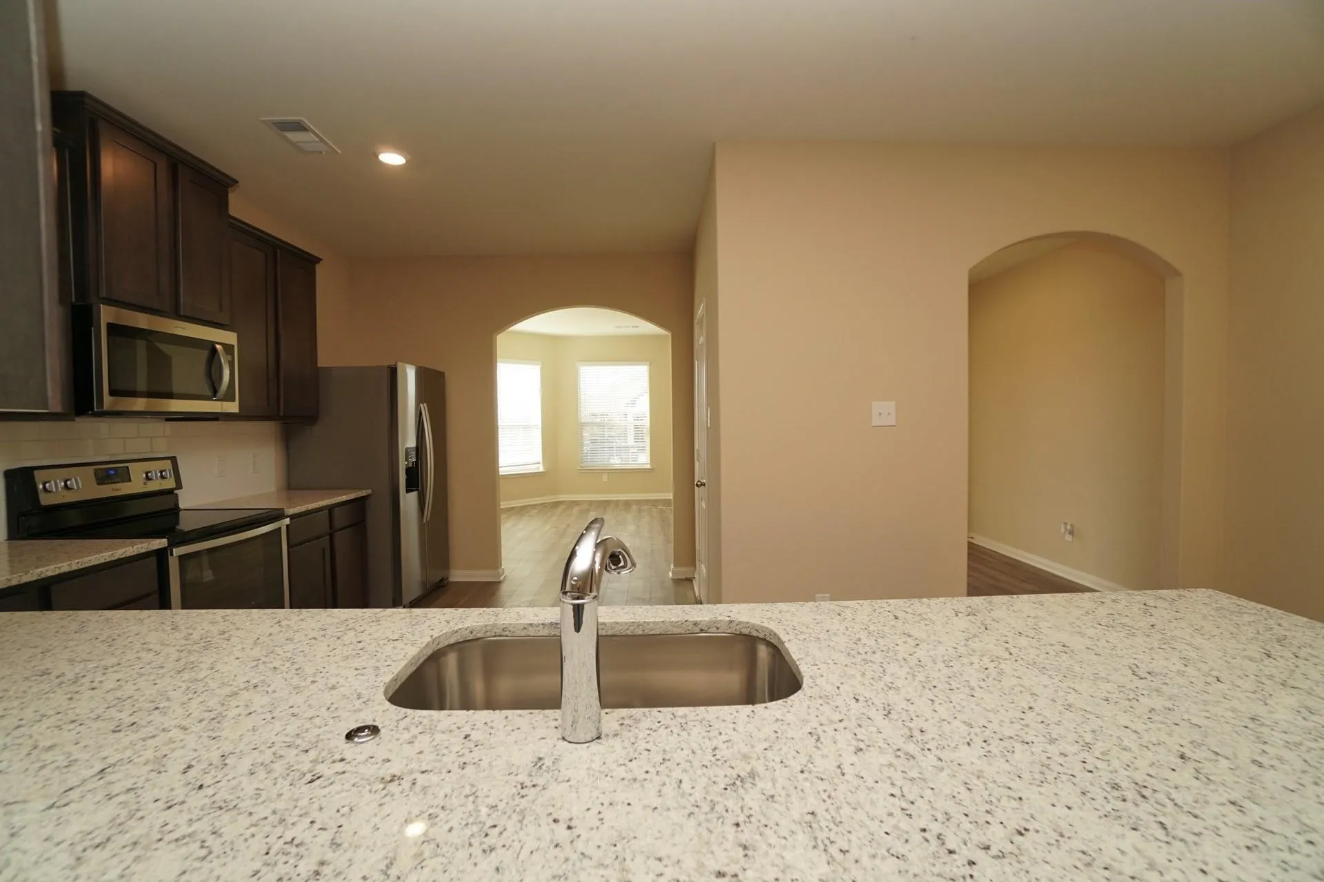 Single Family Residence For Rent in Denton County , 5404 Songbird Trail, Denton, Texas 76207, 3 Bedroom, 2 Bathroom, 2 Garage spaces, 2,000 Sqft, built in 2020, mls#21391054, Real Estate Agent in Denton, Homes For Rent in Denton county, Homes For Rent in Denton, Realtor in Denton Texas, Real Estate Brokerage Independent Realty Texas, Luminita Cordes Realtor